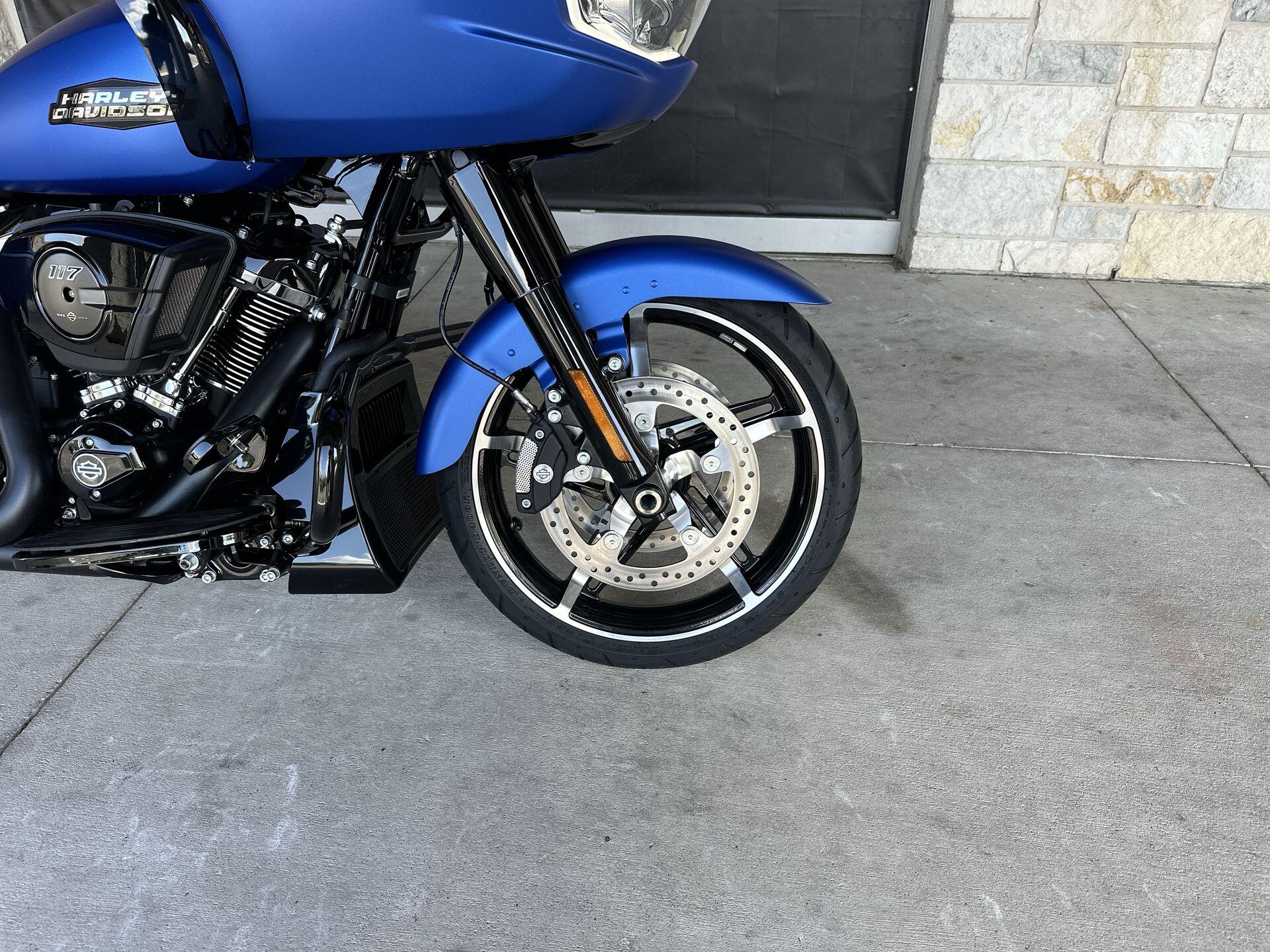 2026 Harley-Davidson® Road Glide® FLTRX, photo 11