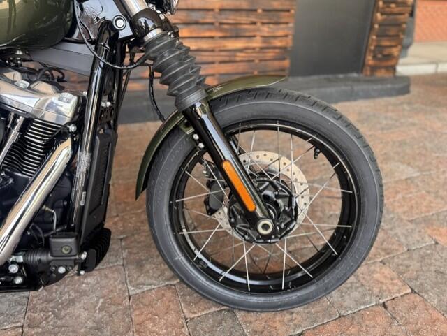 2026 Harley-Davidson® Street Bob® FXBB, photo 6