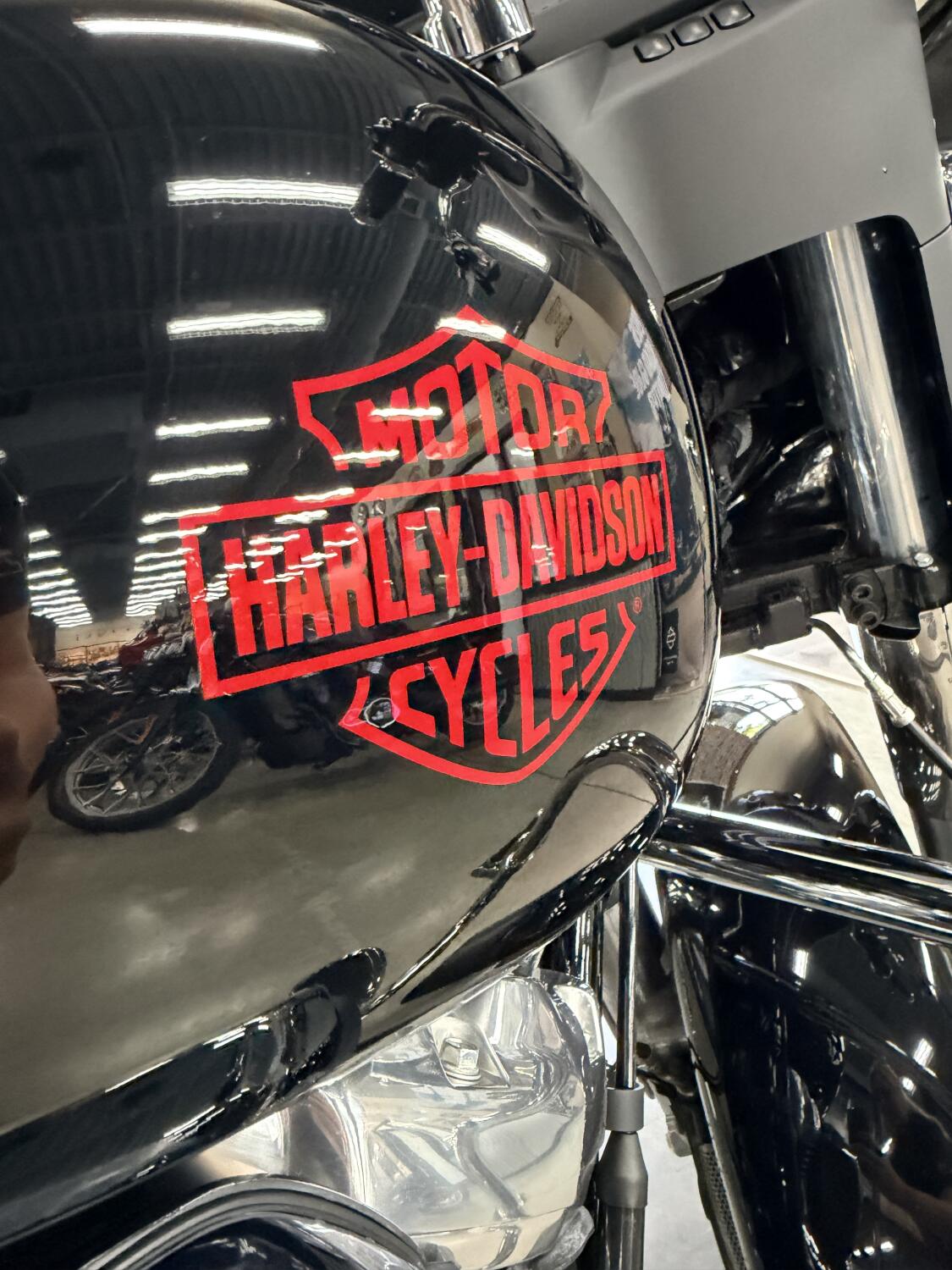 2021 Harley-Davidson® Electra Glide® Standard FLHT, photo 3