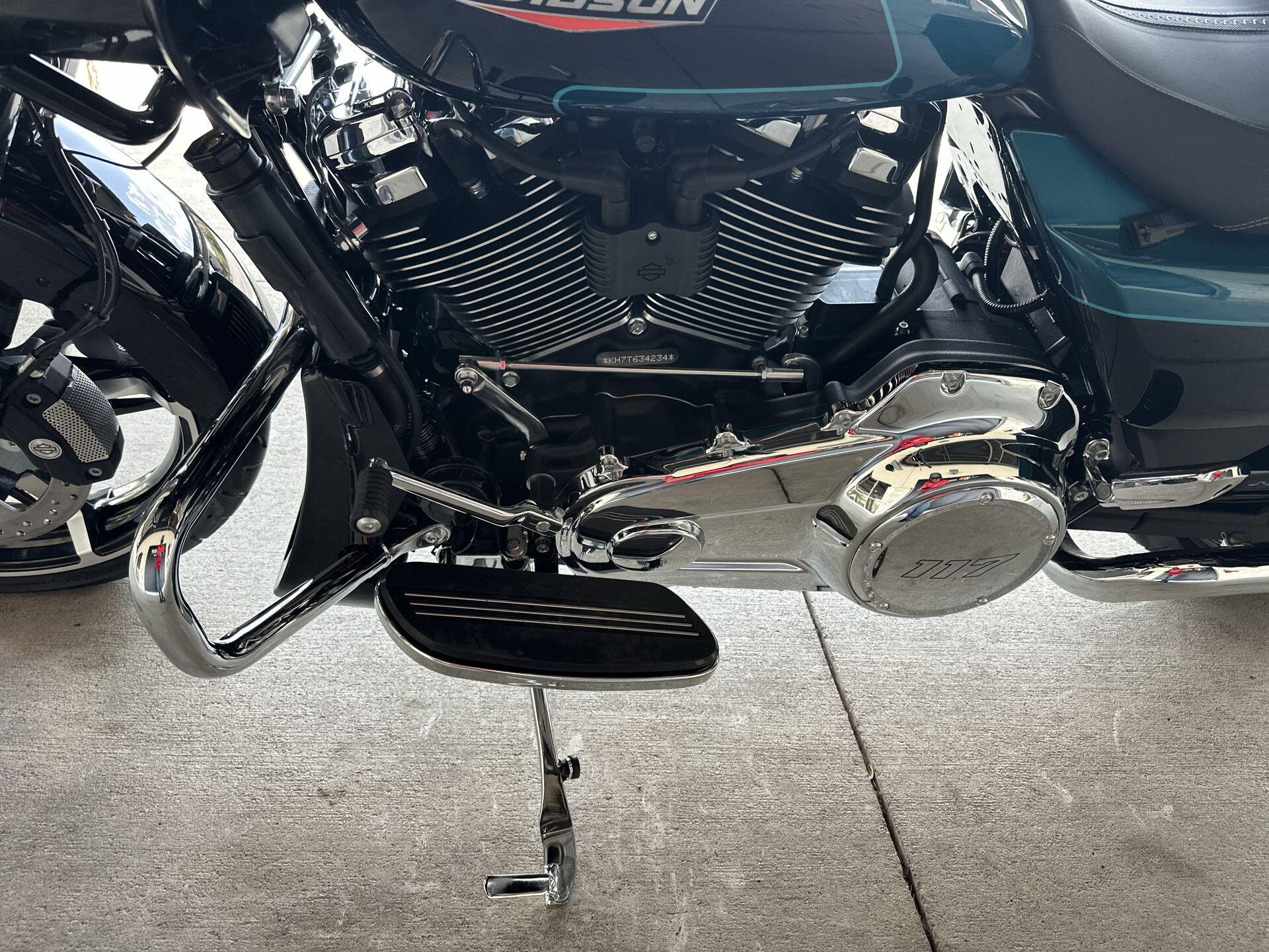 2026 Harley-Davidson® Road Glide® FLTRX, photo 12