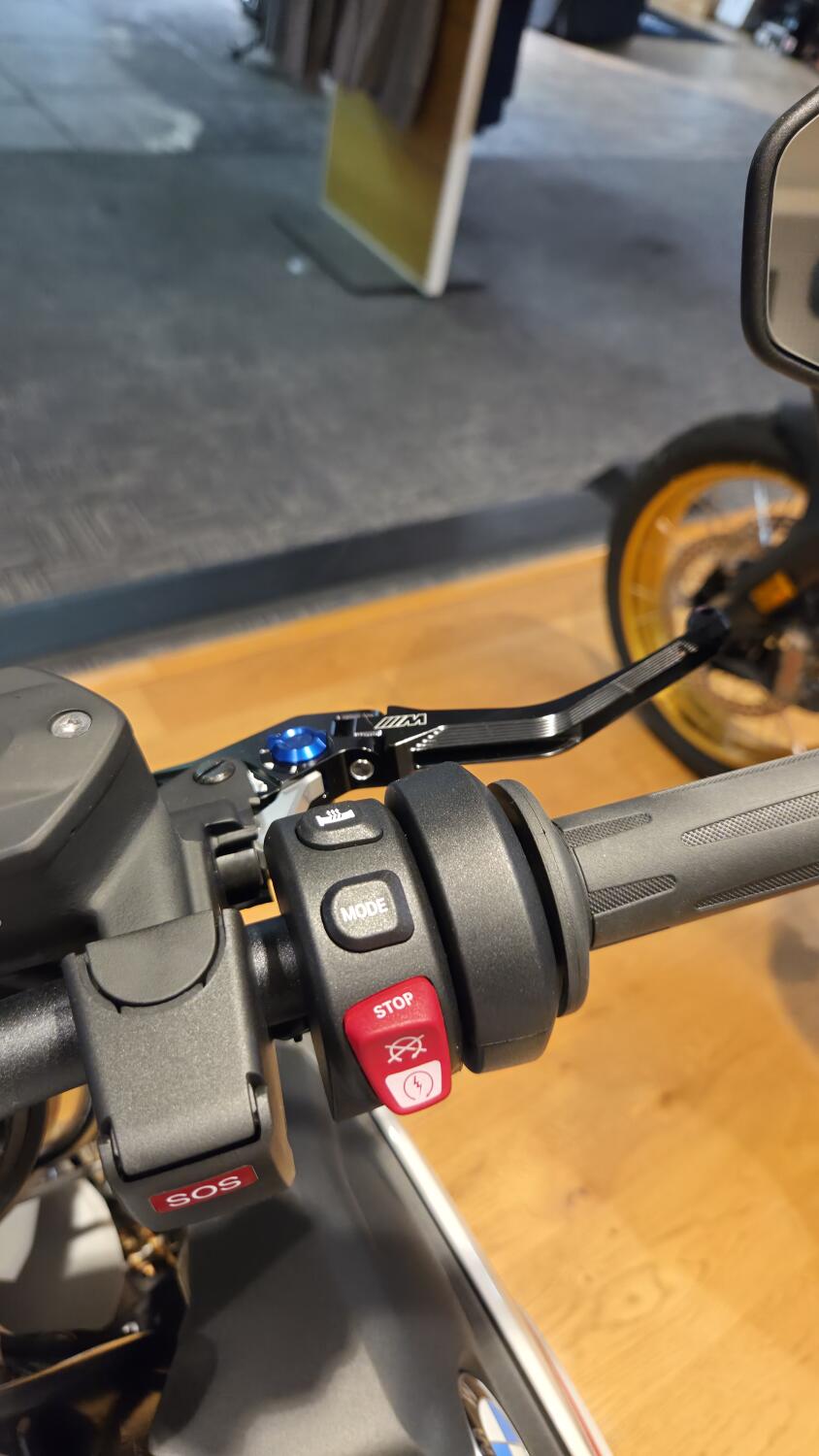2026 BMW Motorrad S 1000 R | $750 Cash Rebate, photo 13