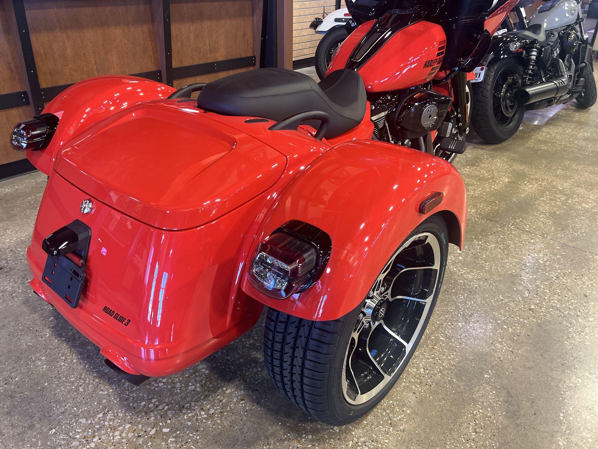 2026 Harley-Davidson® Road Glide 3 FLTRT, photo 17