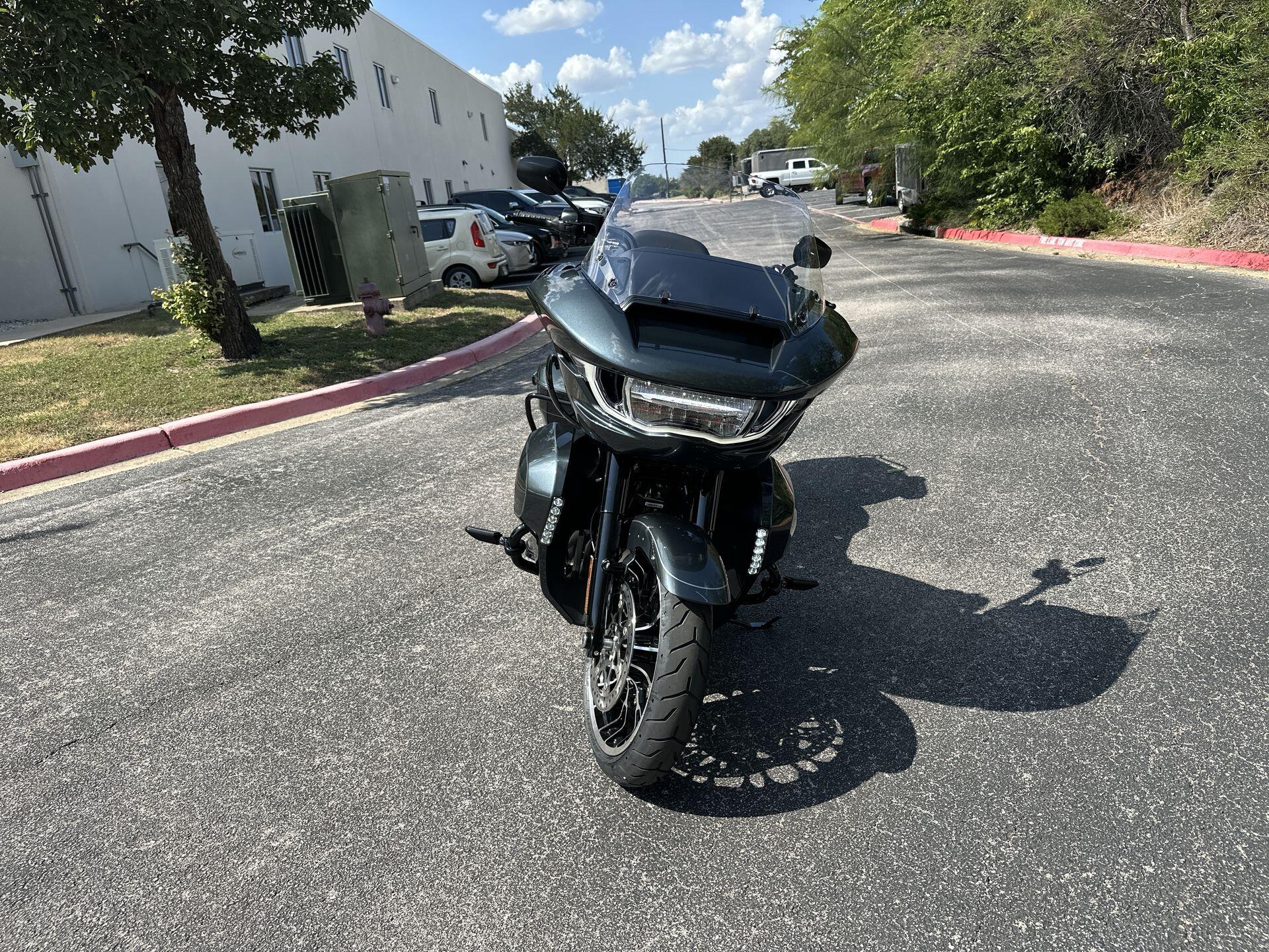 2026 Harley-Davidson® Road Glide Limited FLTRXL, photo 4