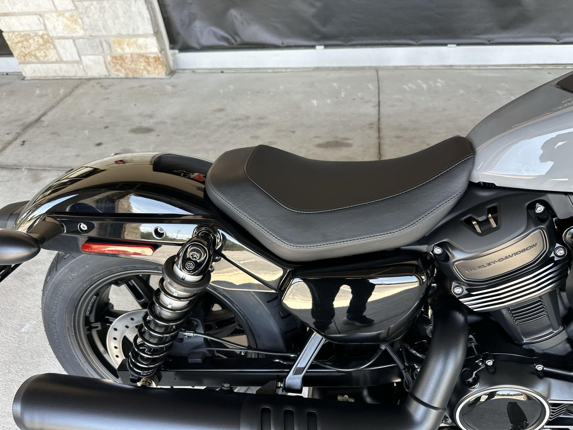 2026 Harley-Davidson® Nightster® RH975, photo 14