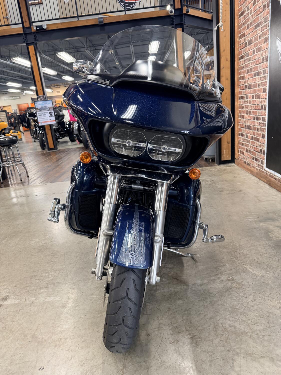 2016 Harley-Davidson® Road Glide® Ultra FLTRU, photo 14