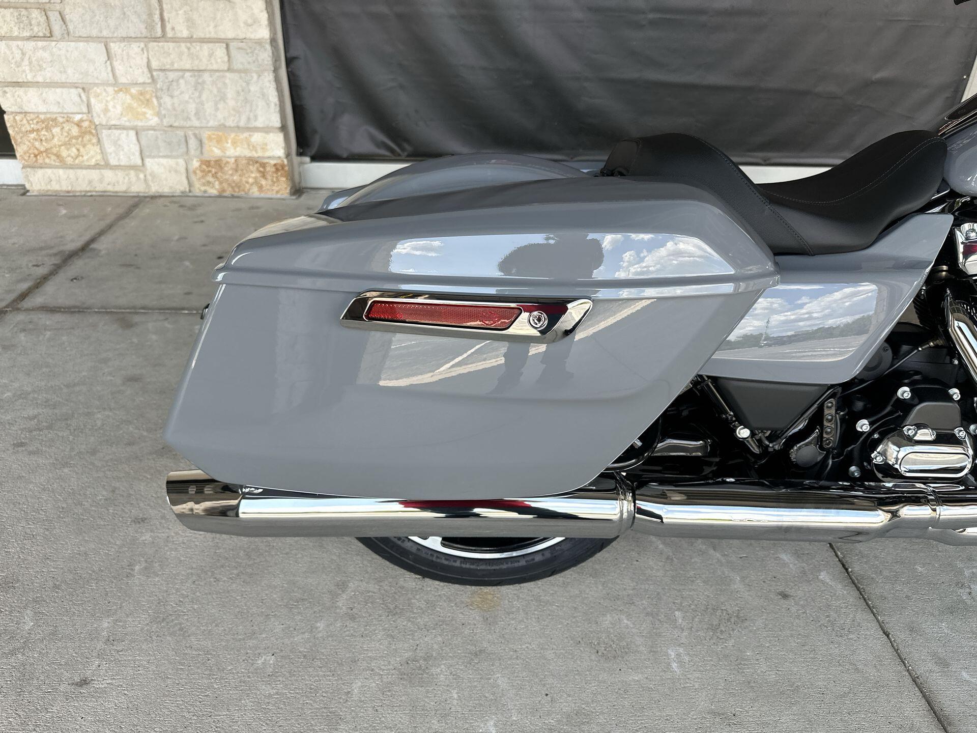 2026 Harley-Davidson® Street Glide® FLHX, photo 17