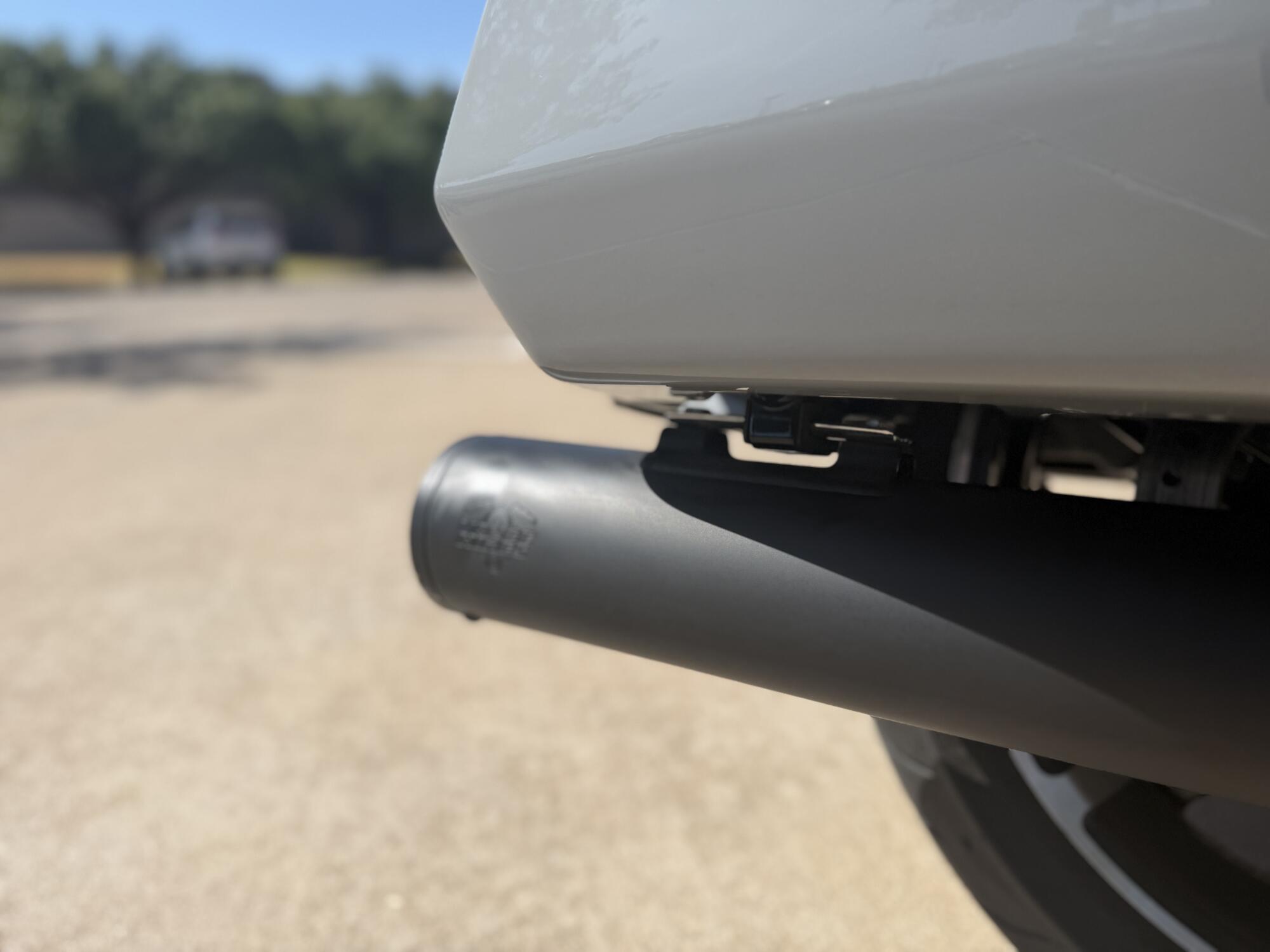 2025 Harley-Davidson® Road Glide® Billiard Gray - Black Finish, photo 10