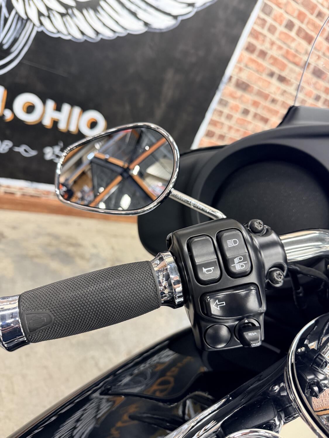 2021 Harley-Davidson® Electra Glide® Standard FLHT, photo 5