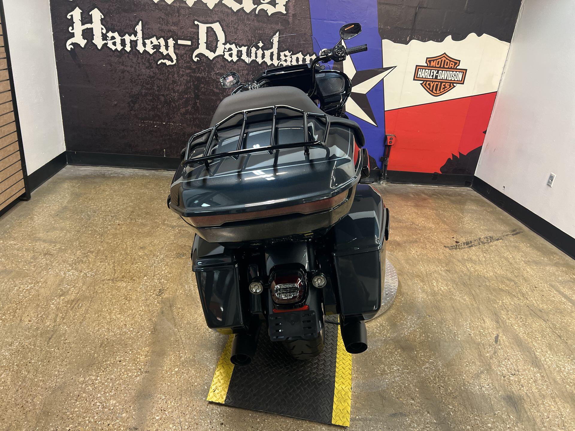 2026 Harley-Davidson® Road Glide Limited FLTRXL, photo 9