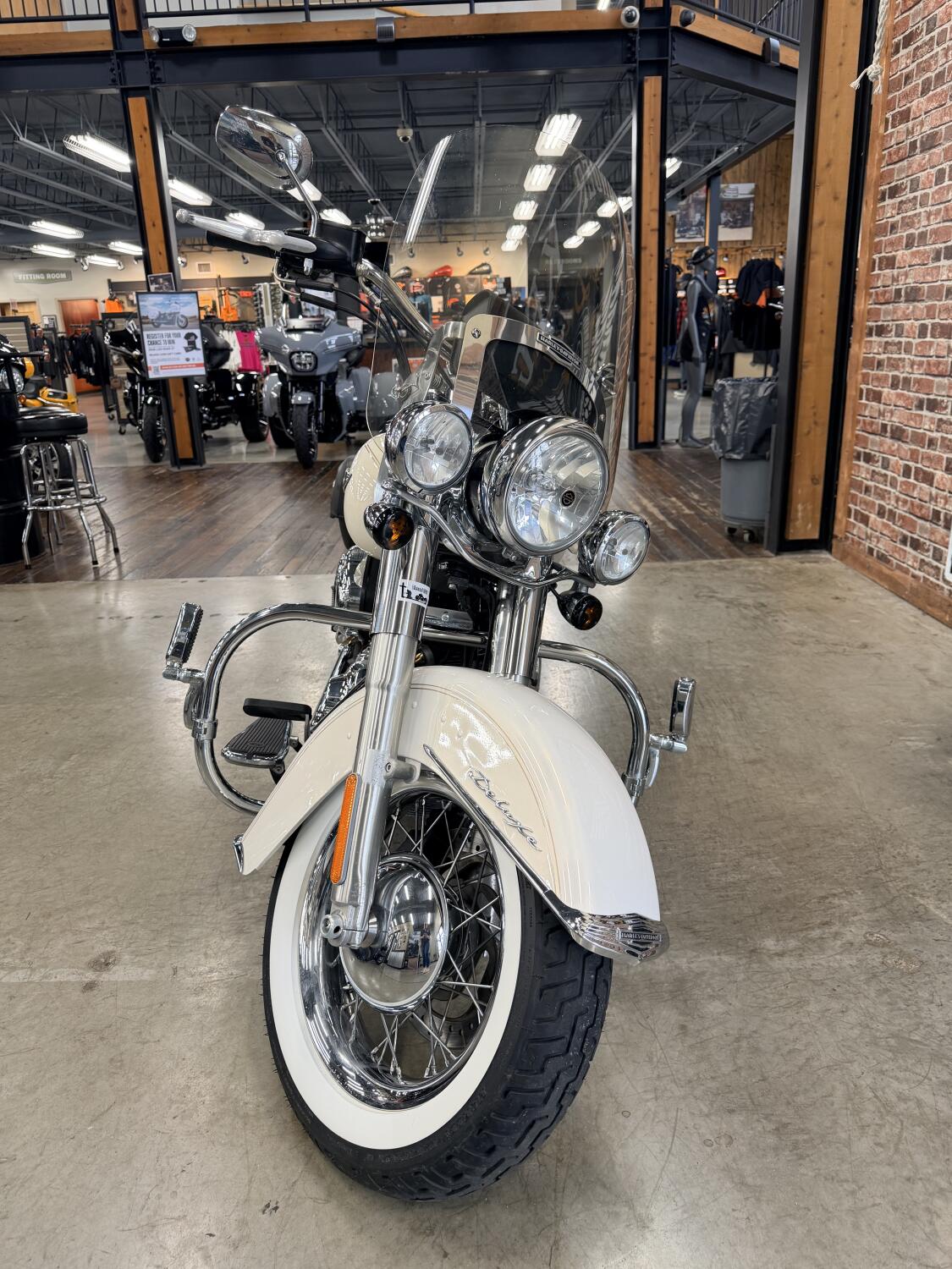 2015 Harley-Davidson® Softail® Deluxe FLSTN, photo 14