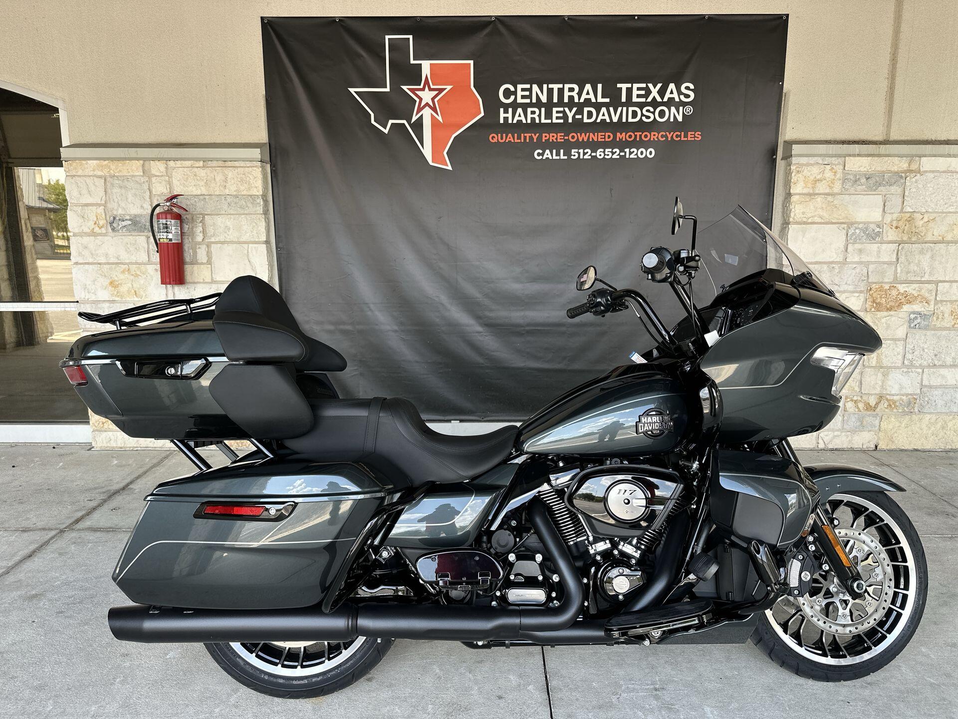 2026 Harley-Davidson® Road Glide Limited FLTRXL