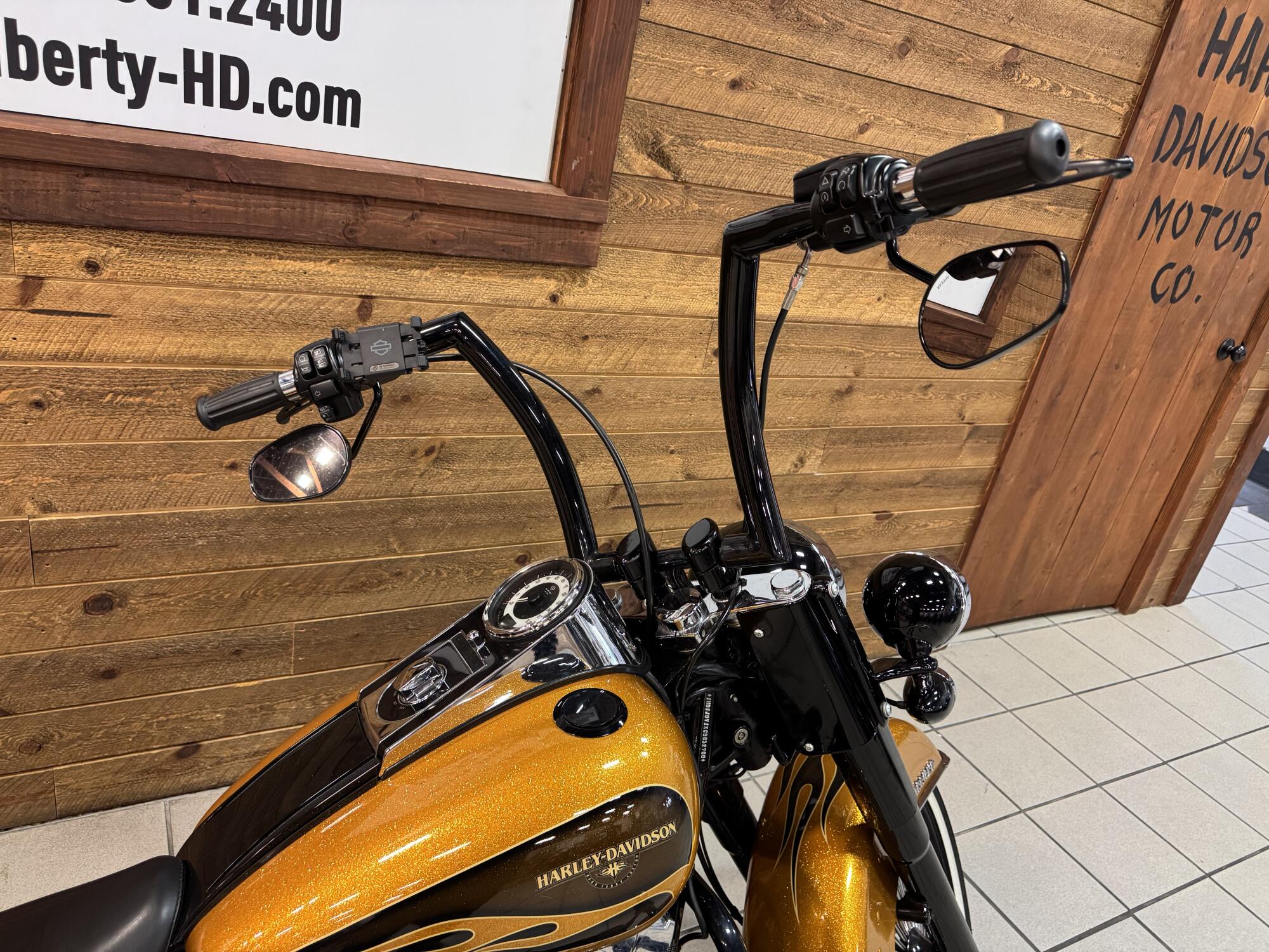 2016 Harley-Davidson® Softail® Deluxe Hard Candy Gold Flake FLSTN, photo 6