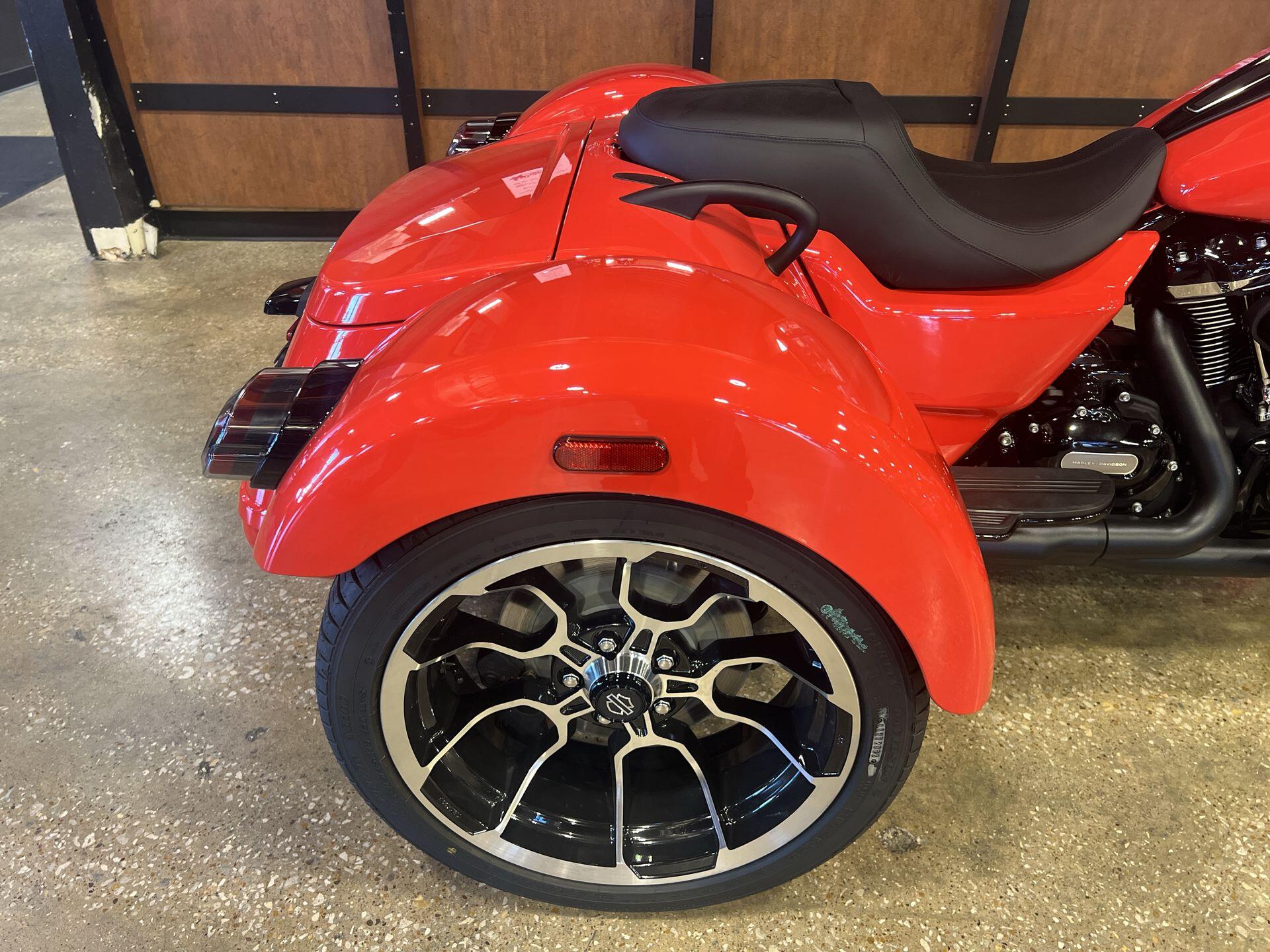 2026 Harley-Davidson® Road Glide 3 FLTRT, photo 16