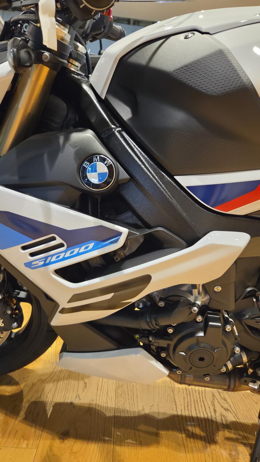 2026 BMW Motorrad S 1000 R | $750 Cash Rebate, photo 9