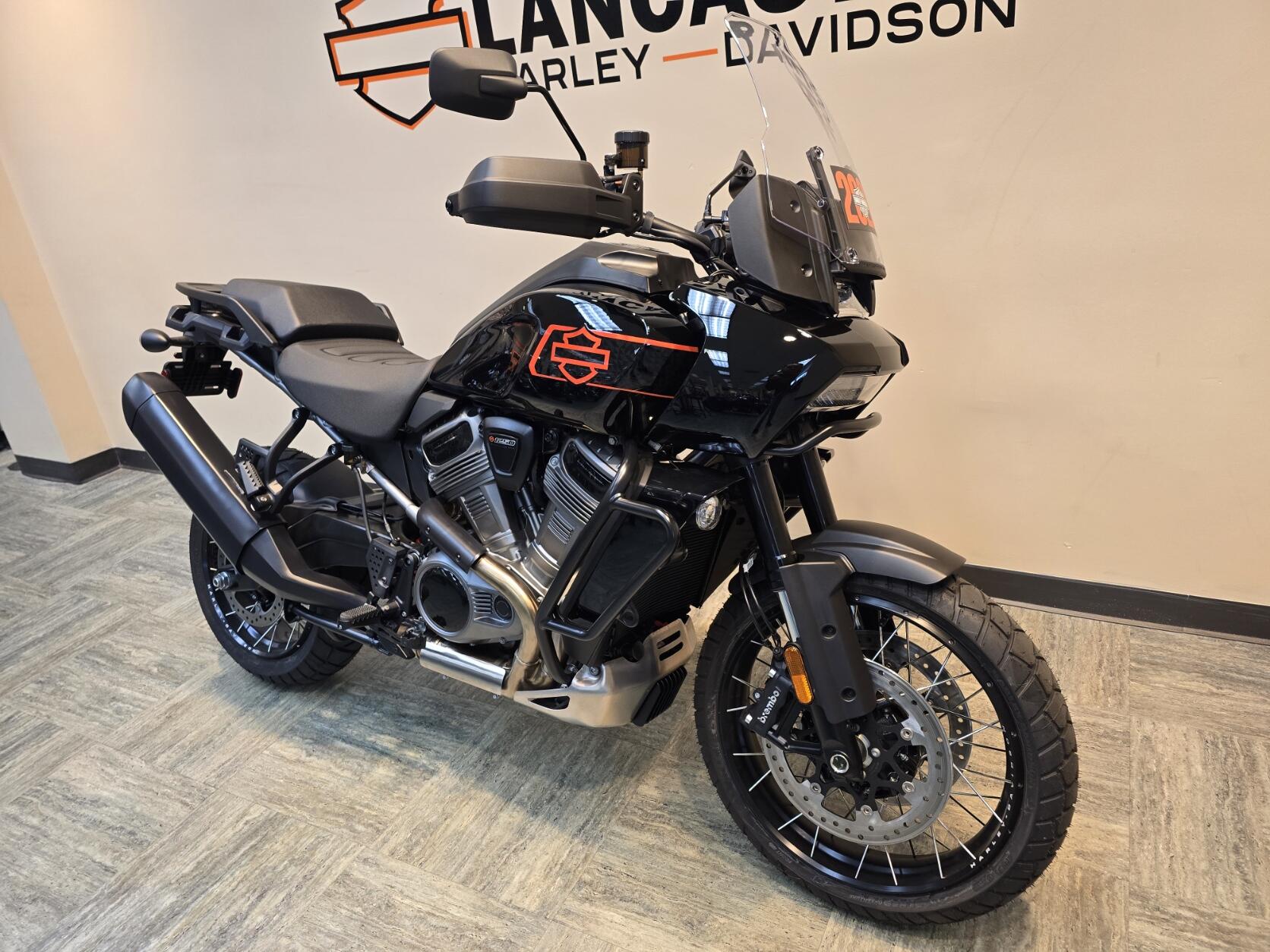 2026 Harley-Davidson® Pan America® 1250 Special Vivid Black Black Laced Wheels RA1250S, photo 9