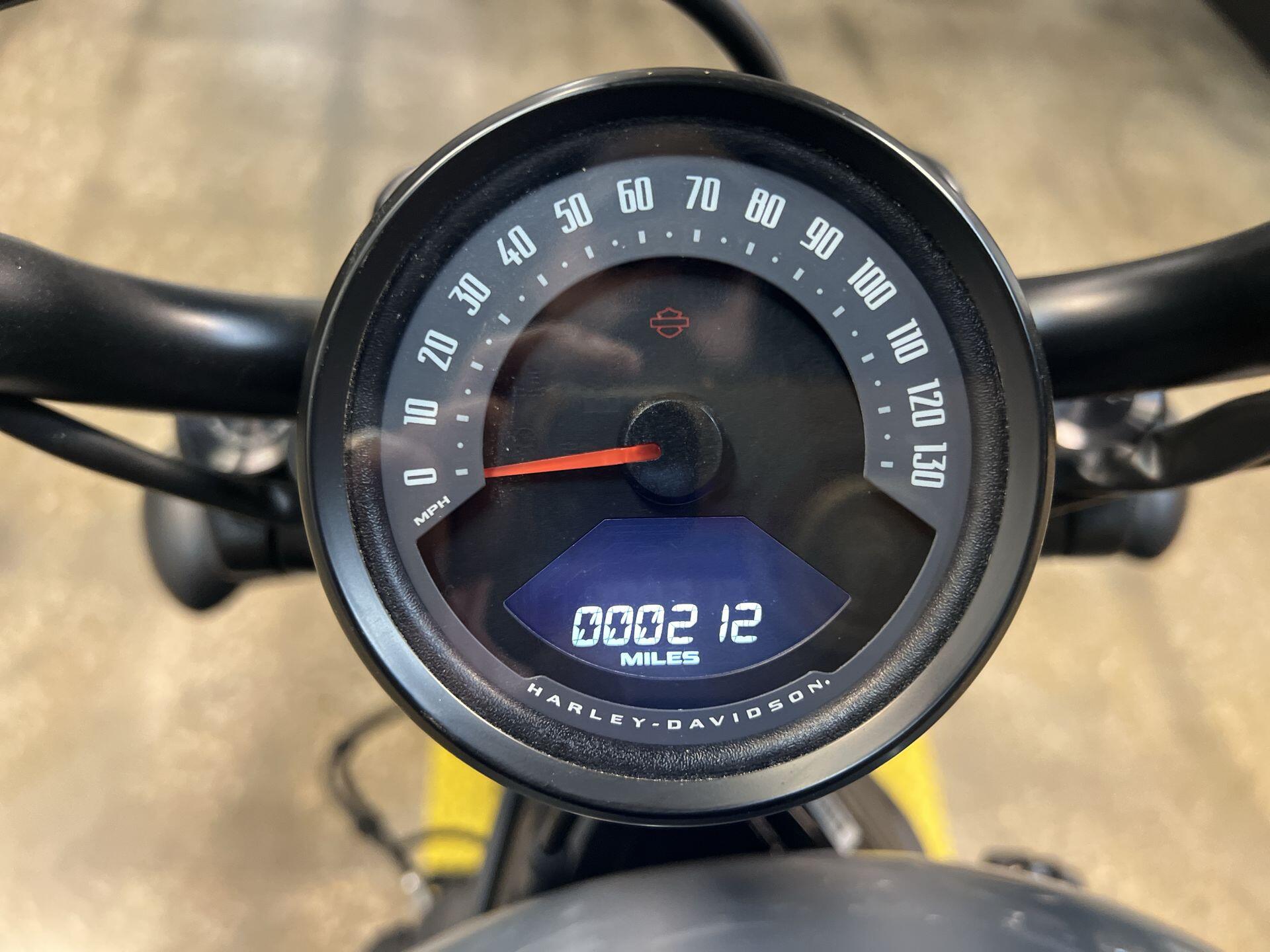2026 Harley-Davidson® Nightster® Dark Billiard Gray Black Trim, photo 19