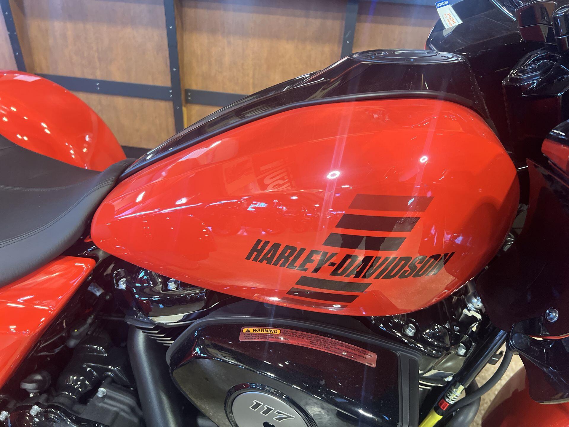2026 Harley-Davidson® Road Glide 3 FLTRT, photo 13