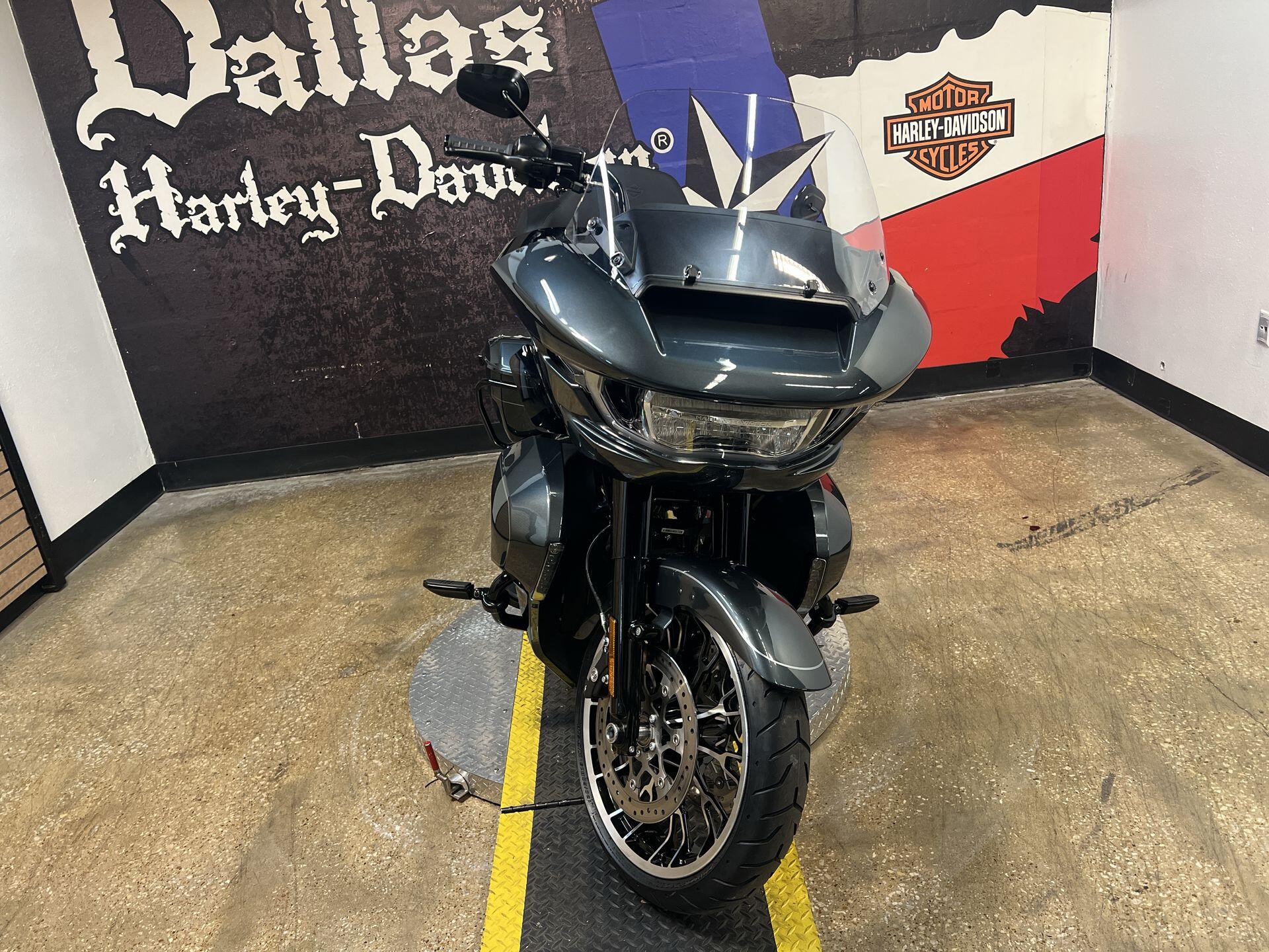 2026 Harley-Davidson® Road Glide Limited FLTRXL, photo 5
