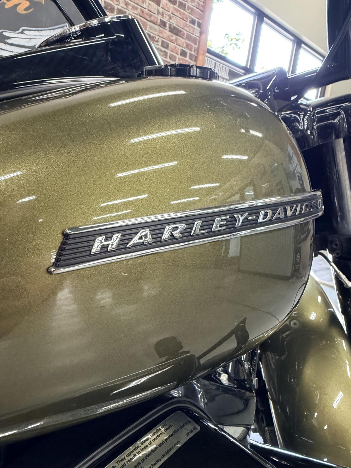 2017 Harley-Davidson® Road King® Special FLHRXS, photo 3