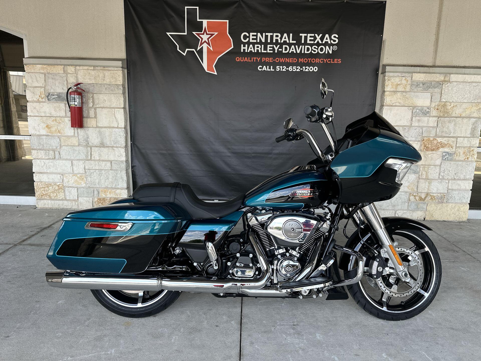2026 Harley-Davidson® Road Glide® FLTRX, photo 2
