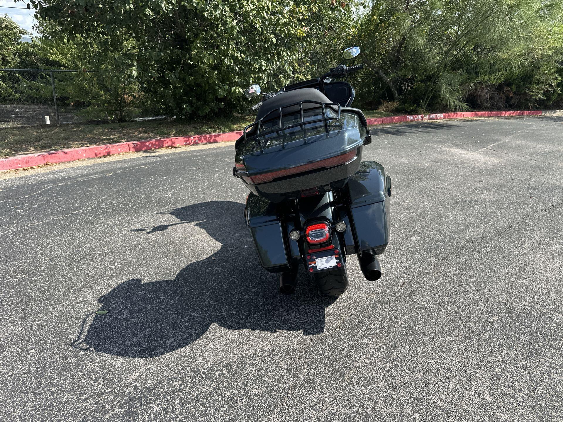 2026 Harley-Davidson® Road Glide Limited FLTRXL, photo 8