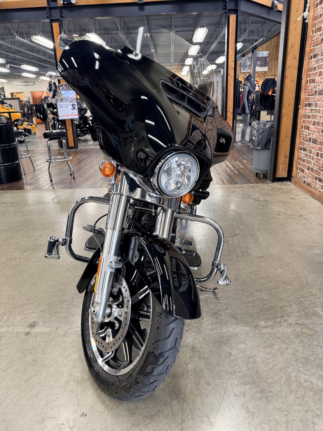 2021 Harley-Davidson® Electra Glide® Standard FLHT, photo 14