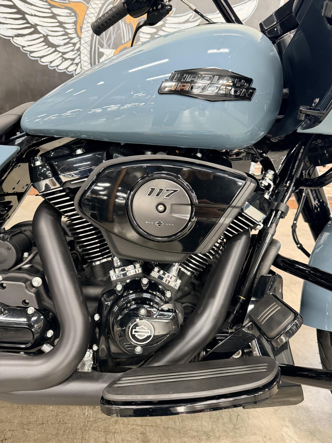 2024 Harley-Davidson® Road Glide® FLTRX, photo 2