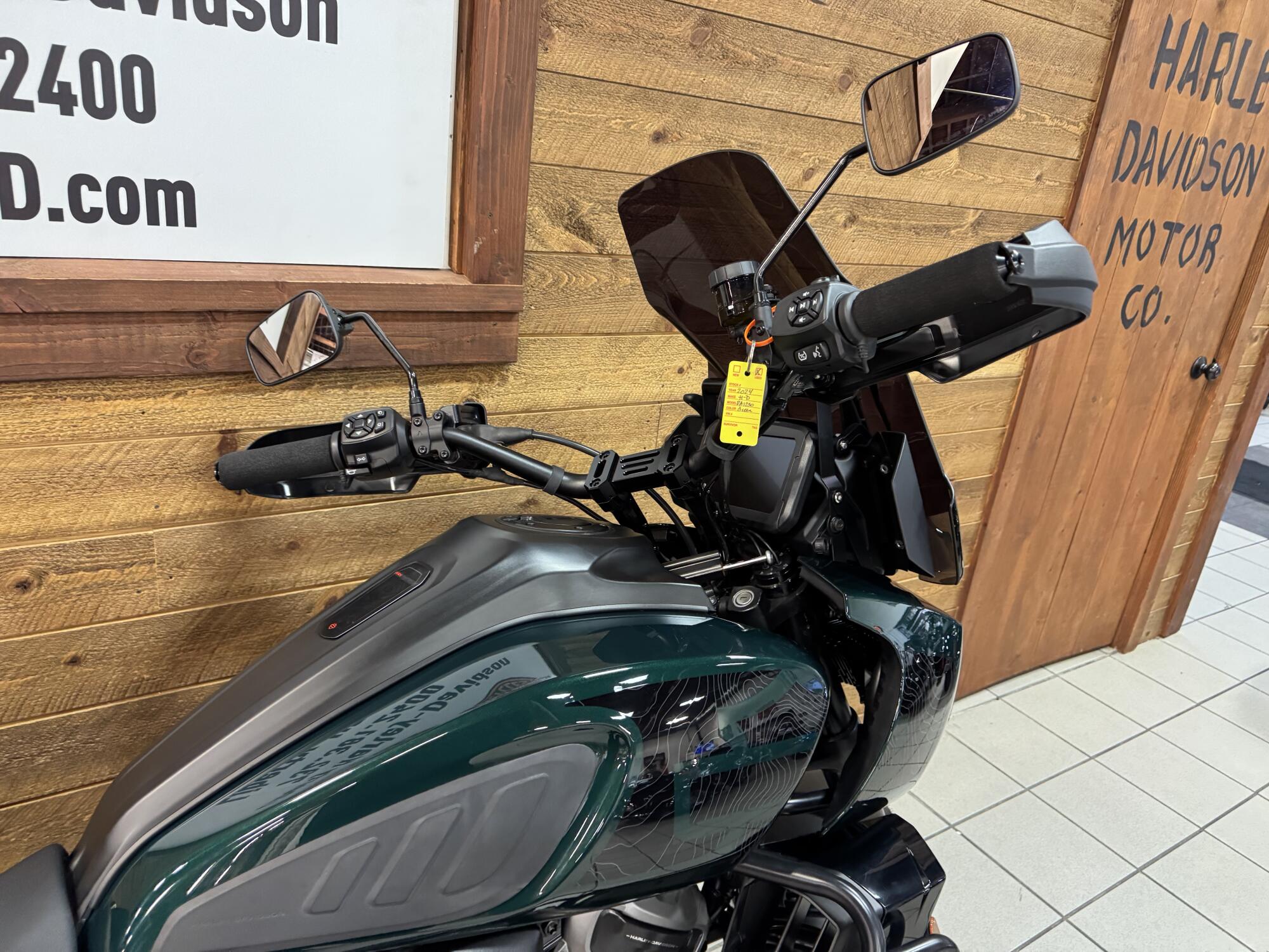 2024 Harley-Davidson® Pan America® 1250 Special Alpine Green w/Laced Wheels RA1250S, photo 6