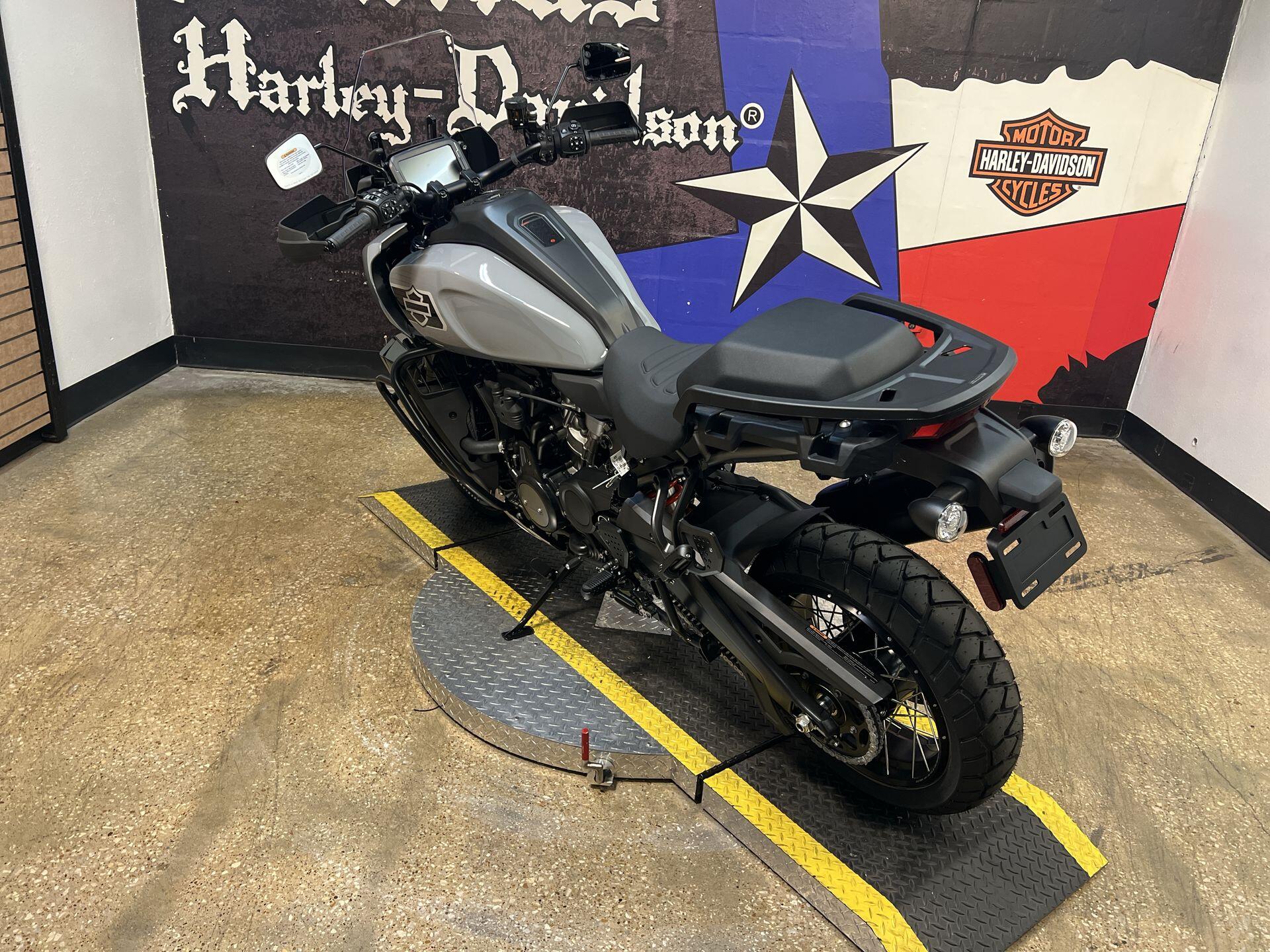 2026 Harley-Davidson® Pan America® 1250 Special RA1250S, photo 2