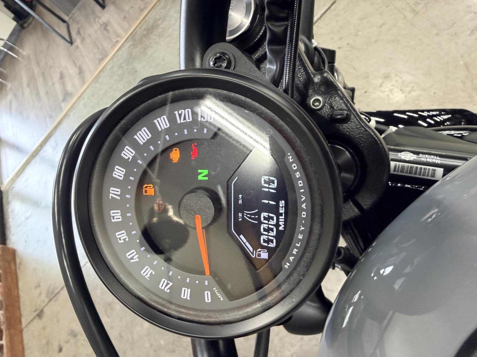 2026 Harley-Davidson® Nightster® RH975, photo 6