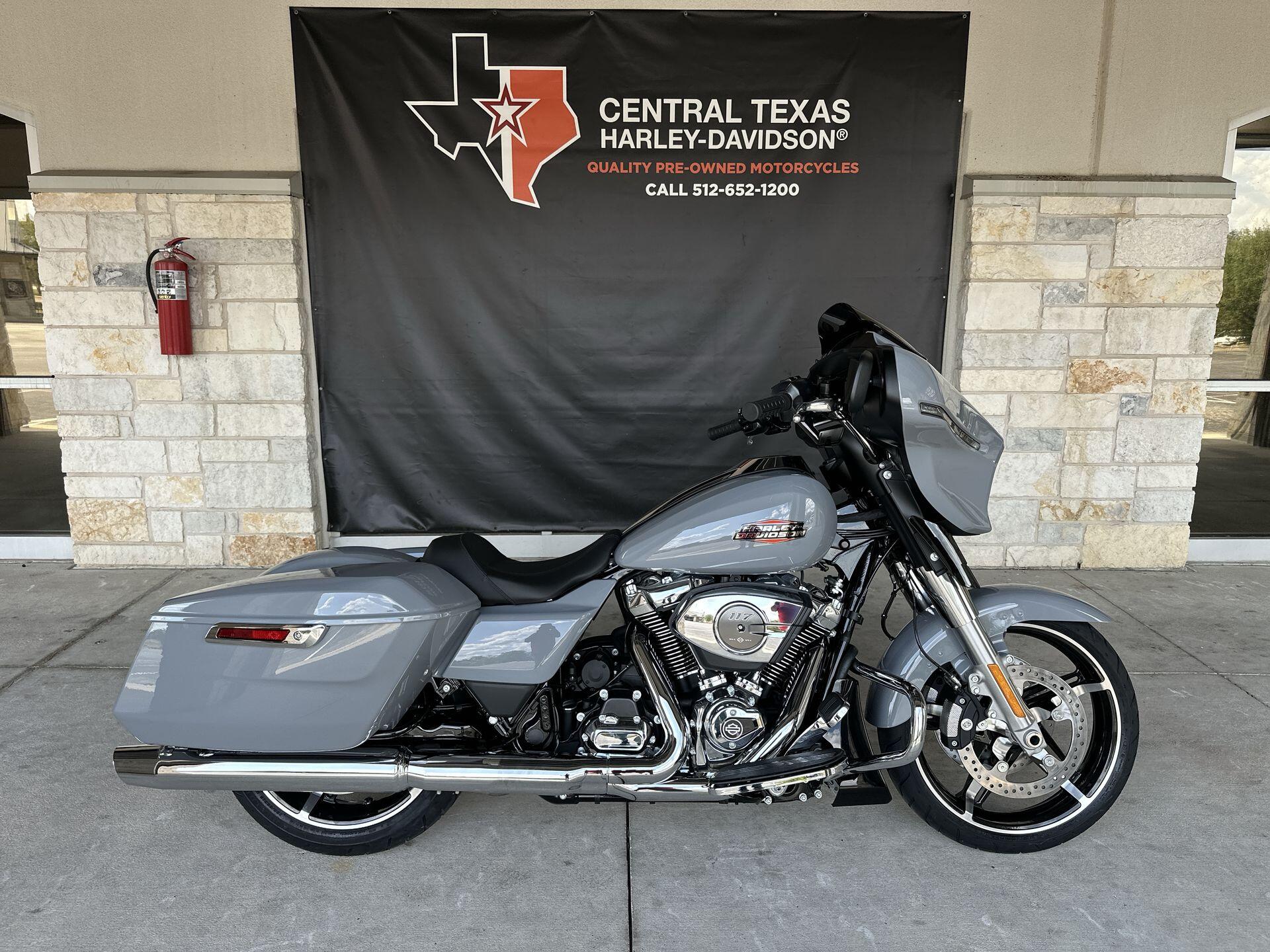 2026 Harley-Davidson® Street Glide® FLHX