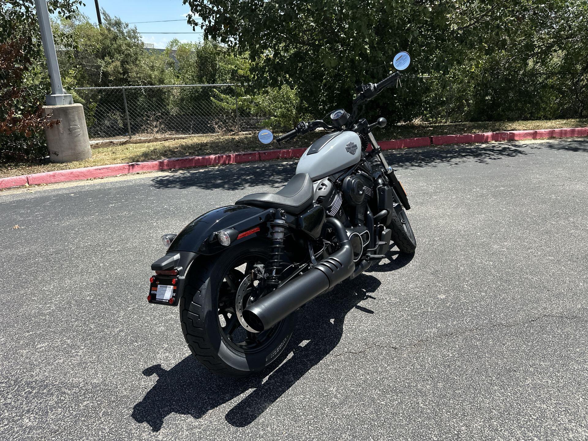 2026 Harley-Davidson® Nightster® RH975, photo 9