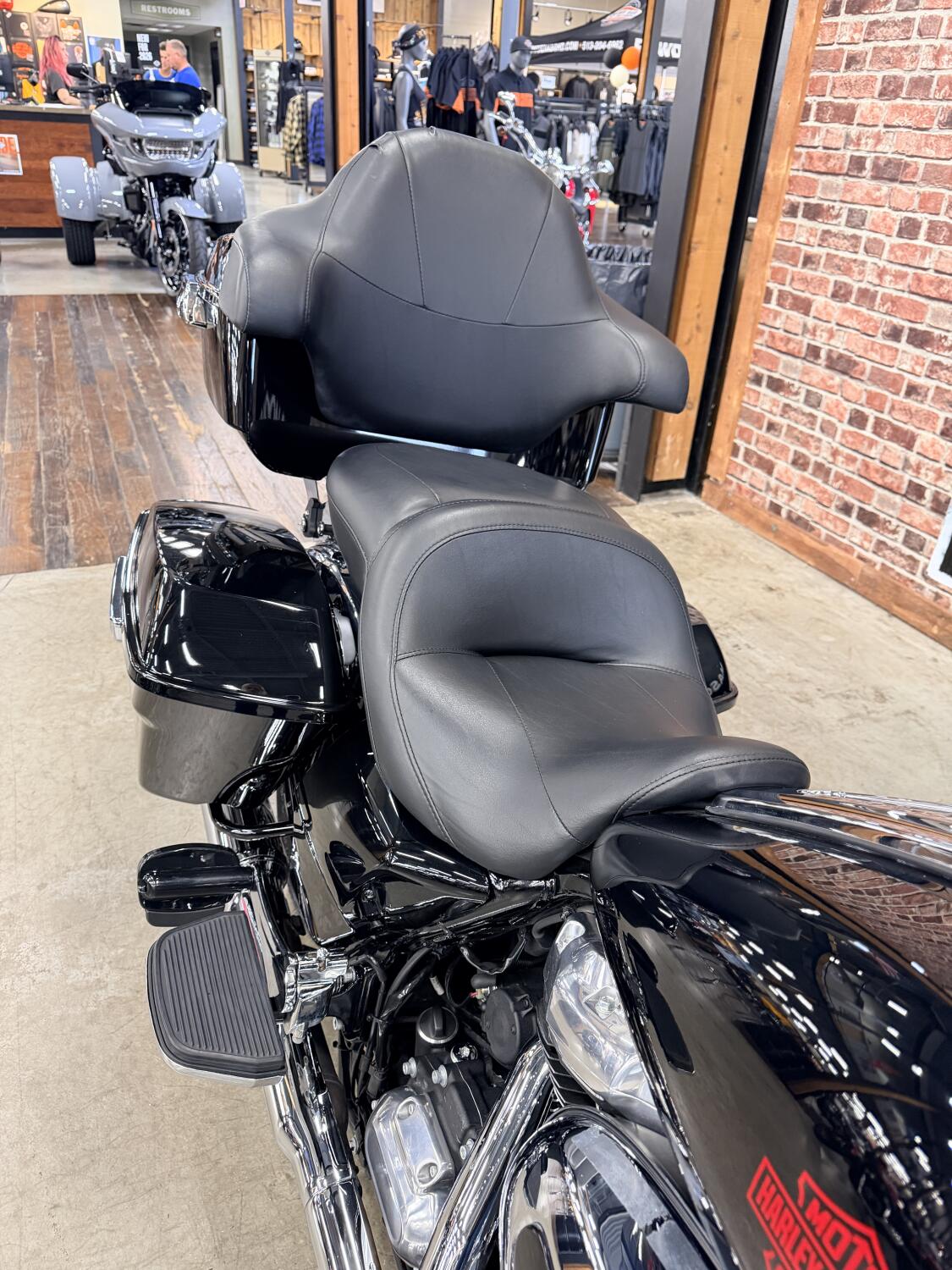 2021 Harley-Davidson® Electra Glide® Standard FLHT, photo 7