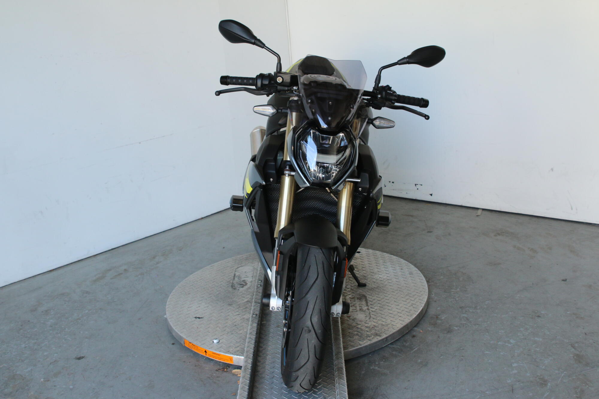2024 BMW Motorrad S 1000 R, photo 4