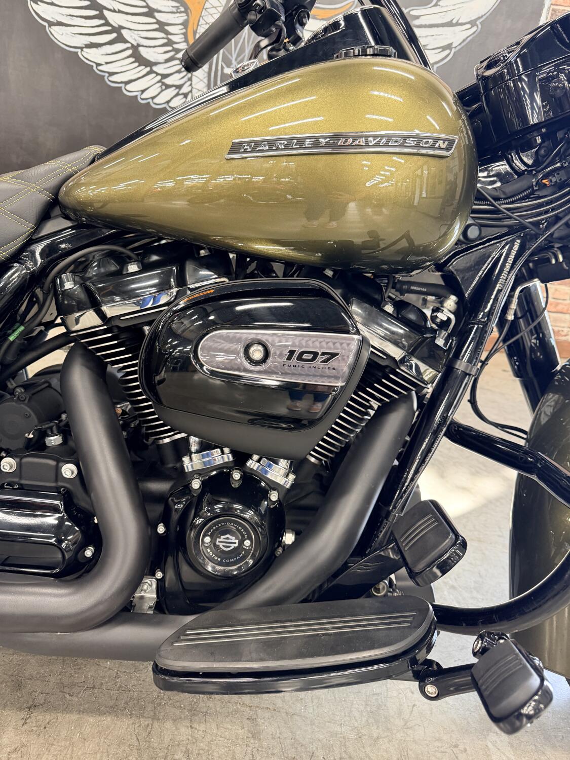 2017 Harley-Davidson® Road King® Special FLHRXS, photo 2