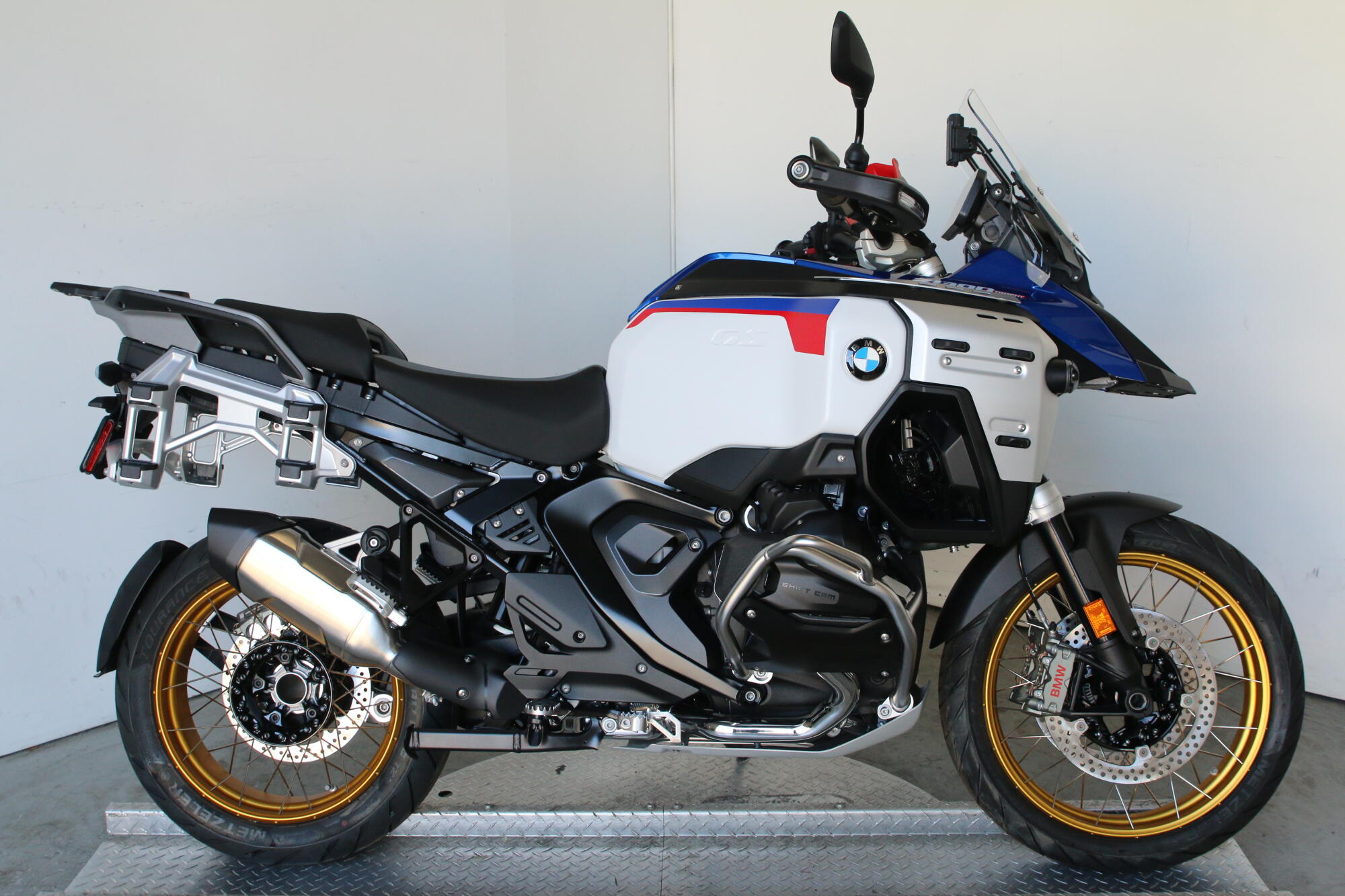 2026 BMW R 1300 GS Adventure, photo 2
