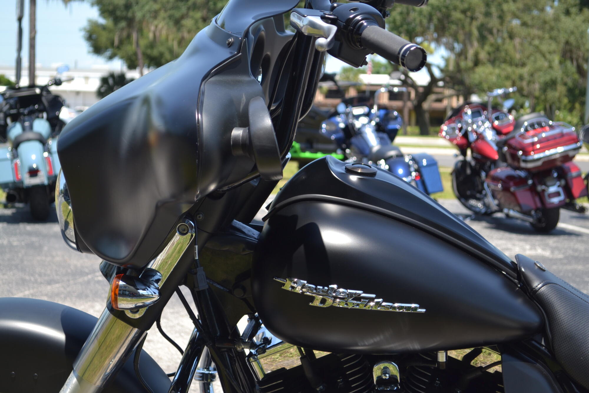 2010 Harley-Davidson® Street Glide® - FLHX, photo 19