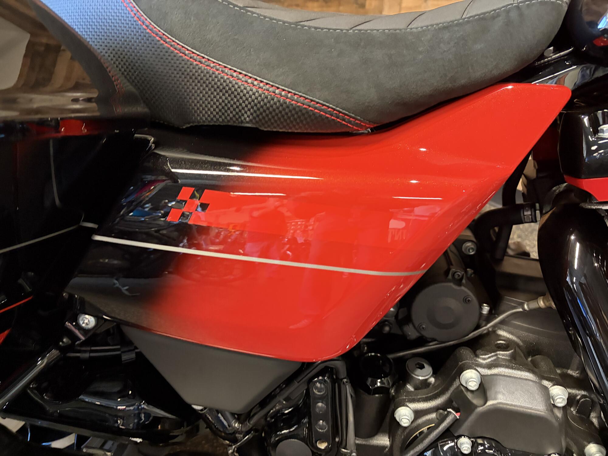 2026 Harley-Davidson® CVO Road Glide ST Citrus Heat Re-Entry FLTRXSTSE, photo 9