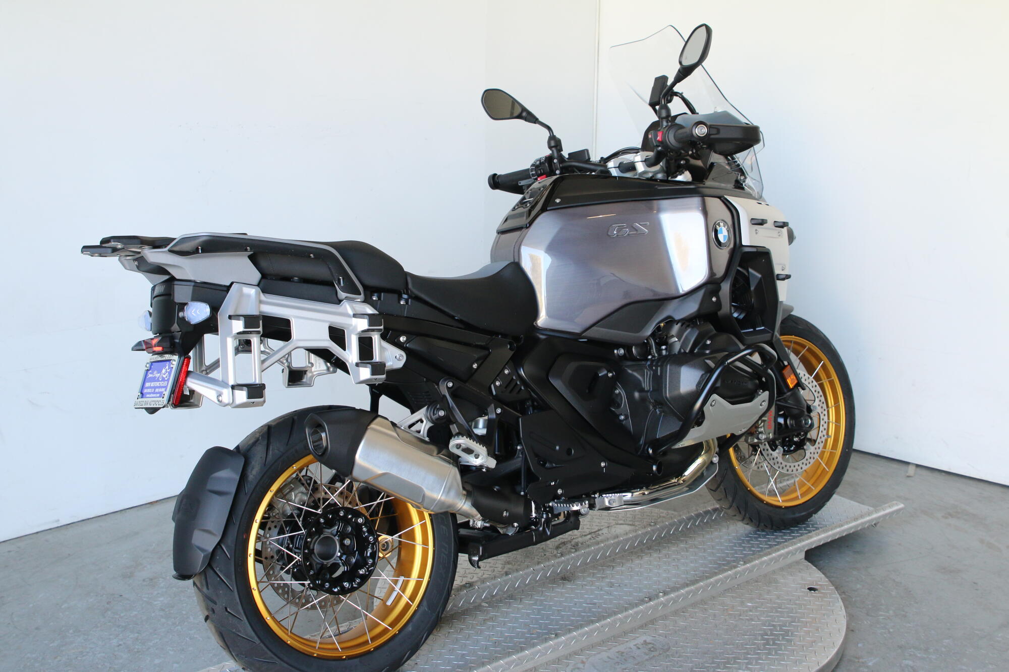 2026 BMW Motorrad R 1300 GS Adventure, photo 3