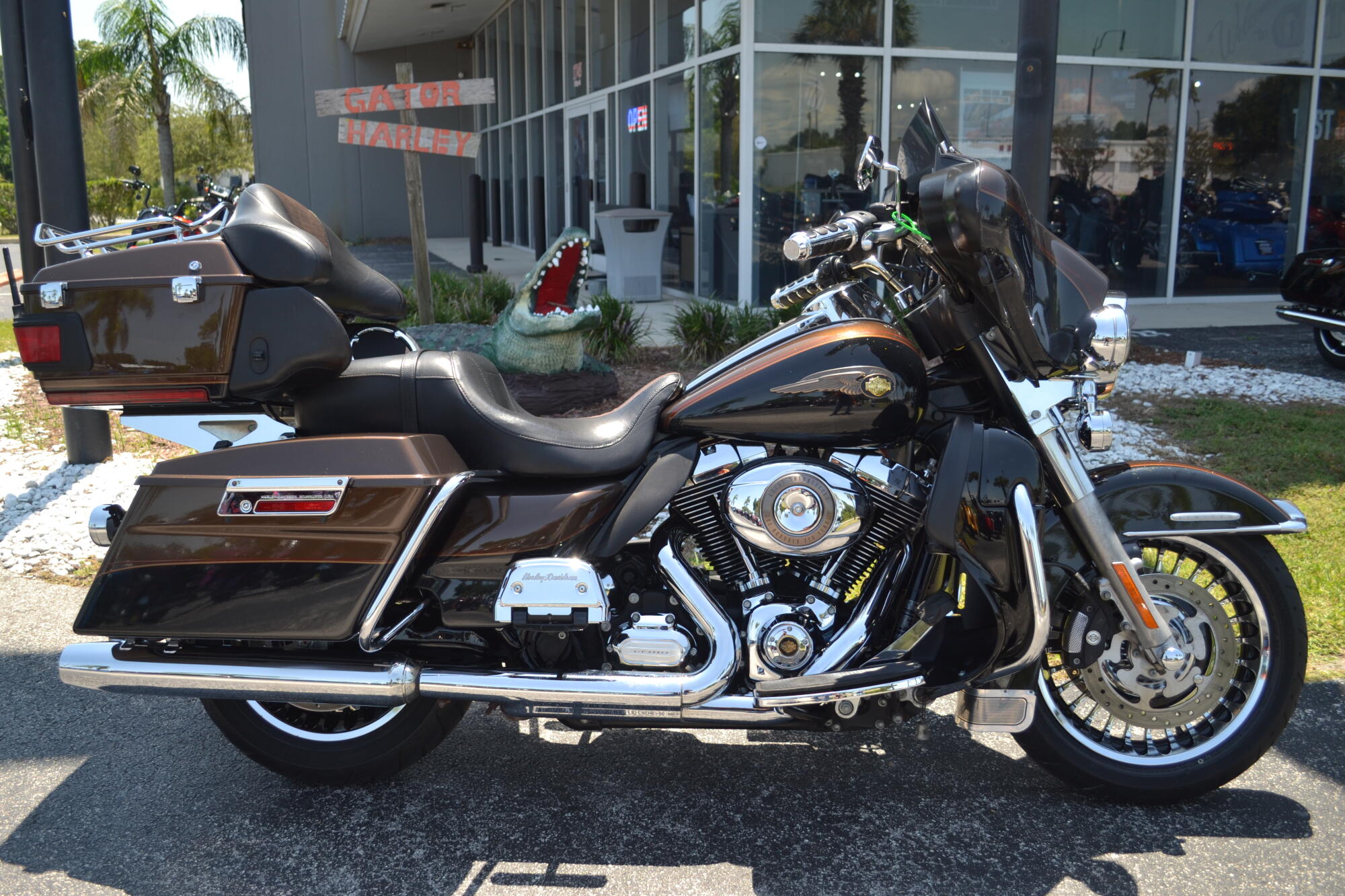 2013 Harley-Davidson® Electra Glide® Ultra Limited Anniversary Edition 110th - FLHTK