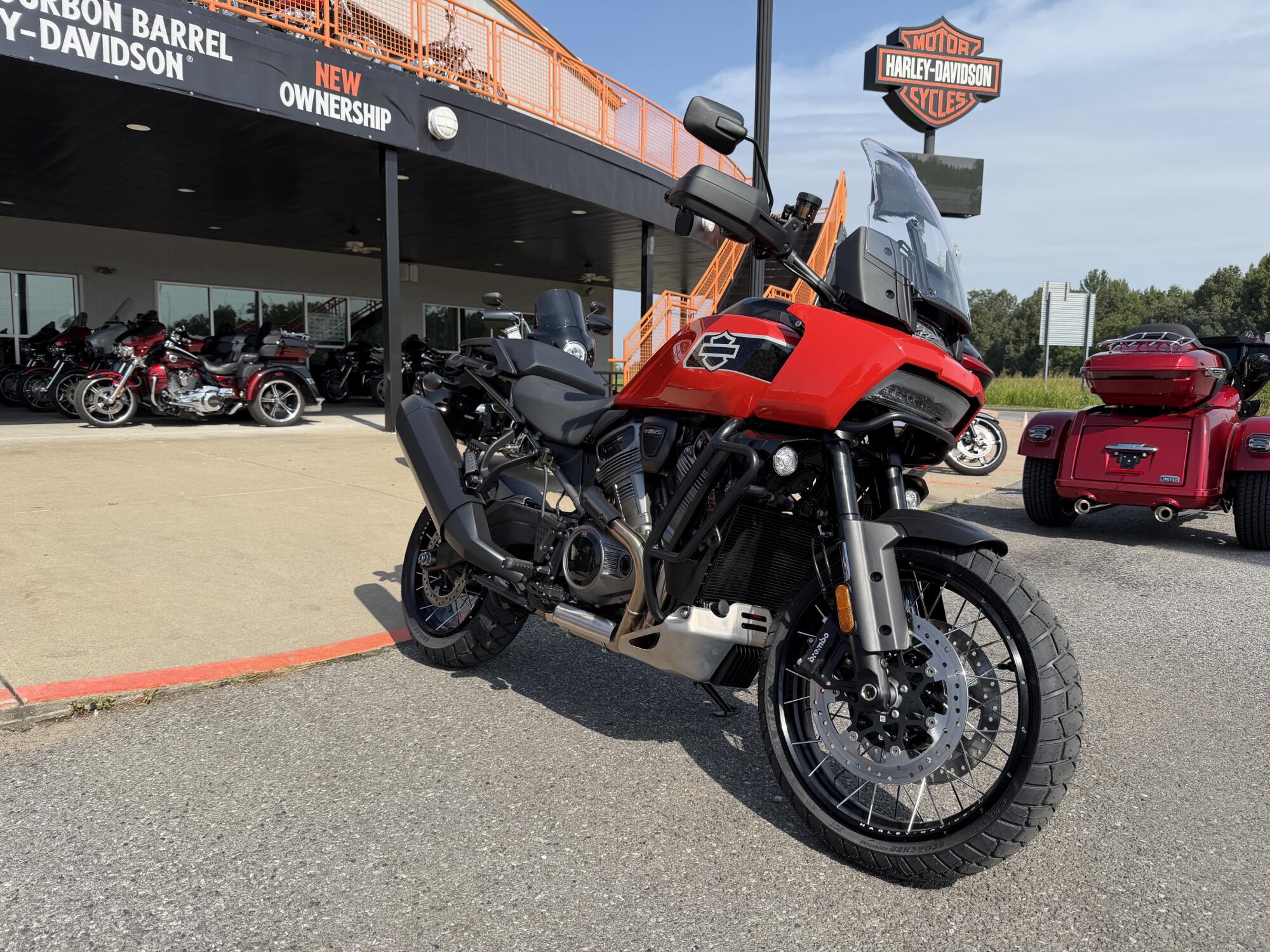 2026 Harley-Davidson® Pan America® 1250 Special Blood Orange