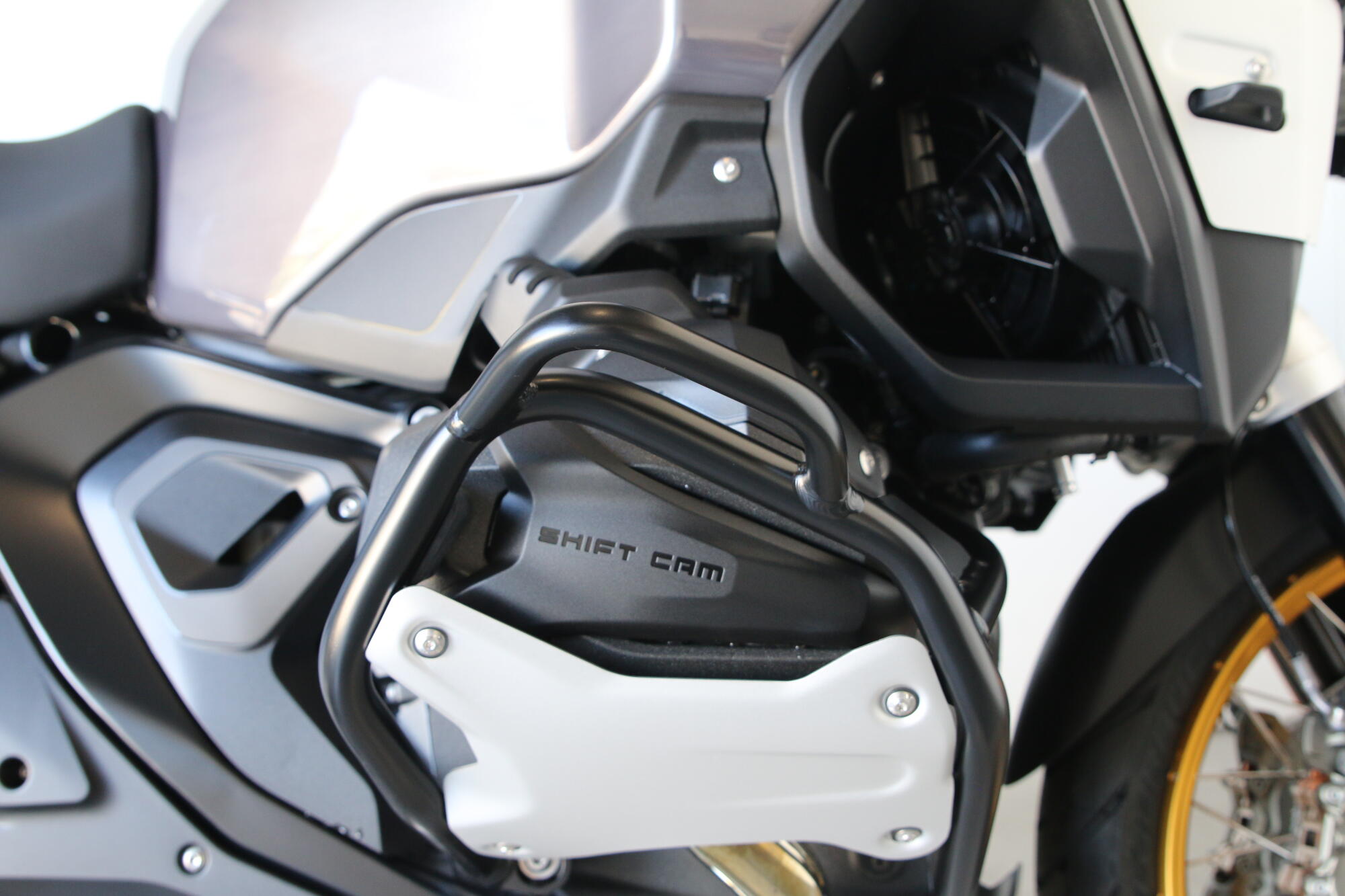 2026 BMW Motorrad R 1300 GS Adventure, photo 13