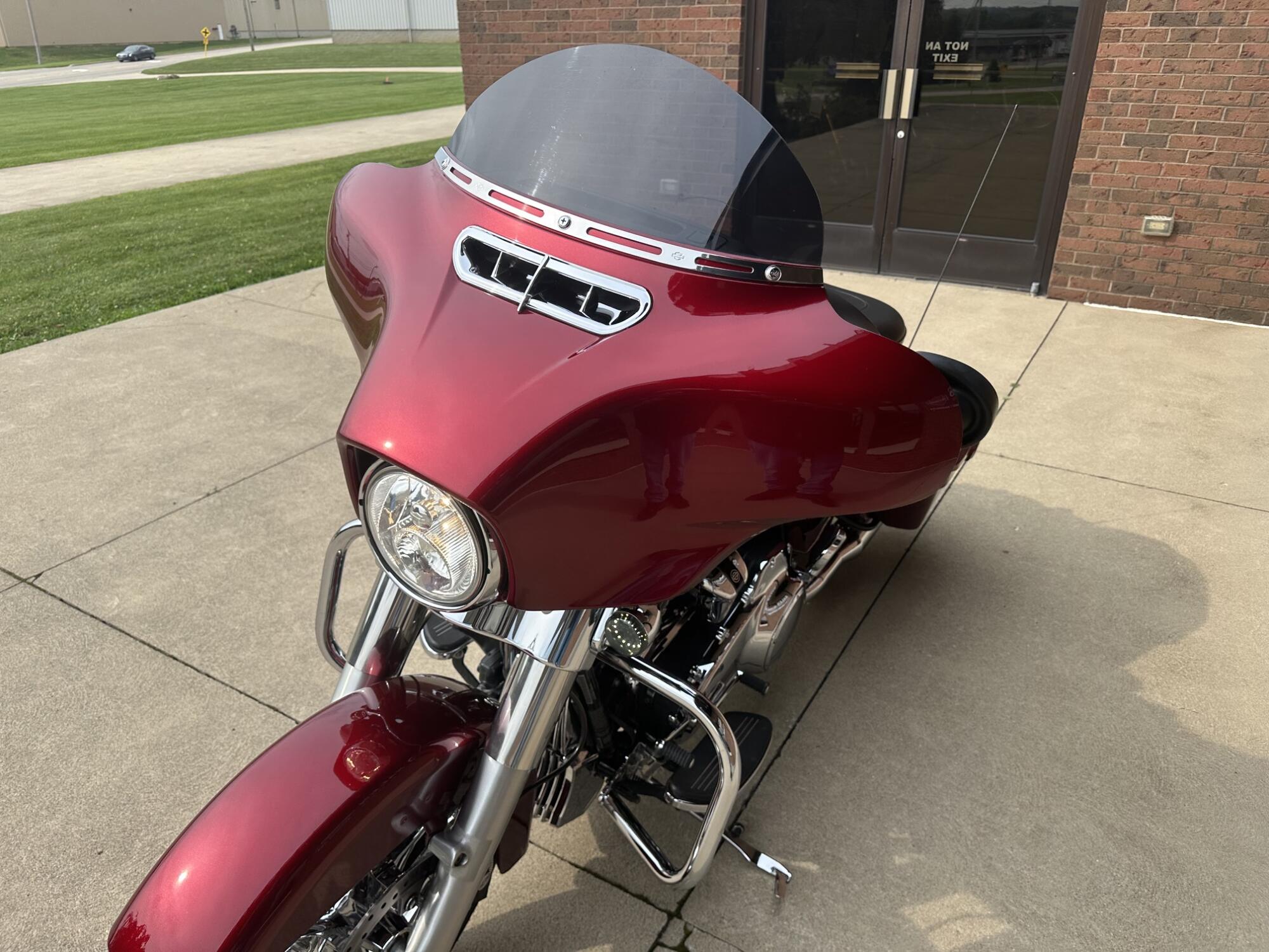 2017 Harley-Davidson Street Glide FLHX, photo 9