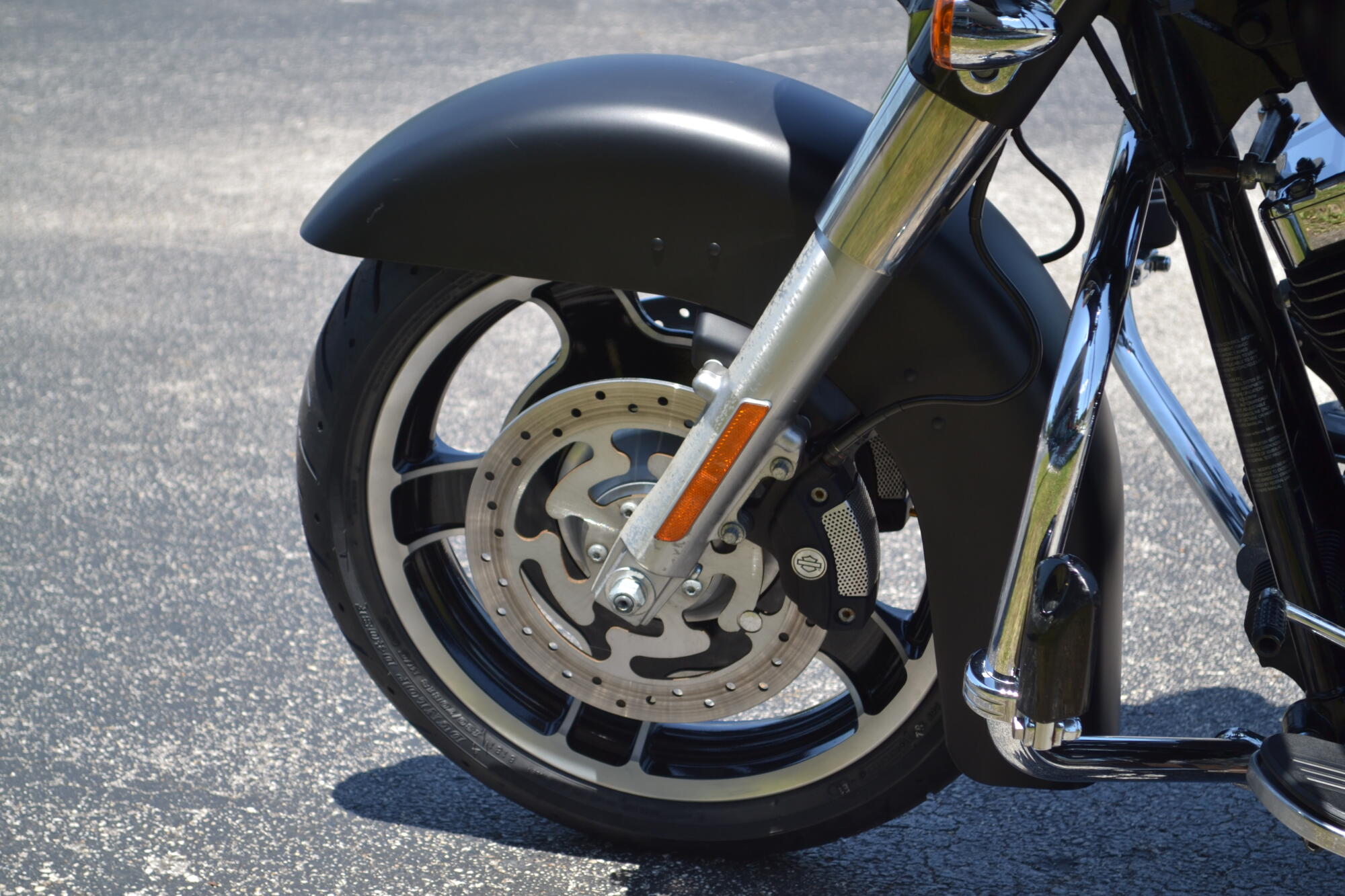 2010 Harley-Davidson® Street Glide® - FLHX, photo 20