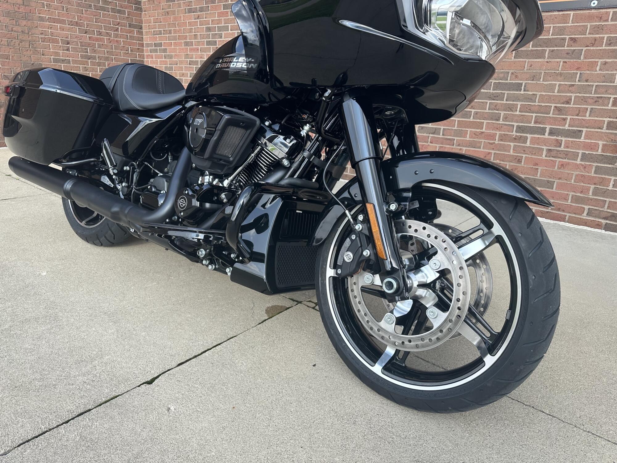 2026 Harley-Davidson Road Glide FLTRX, photo 6
