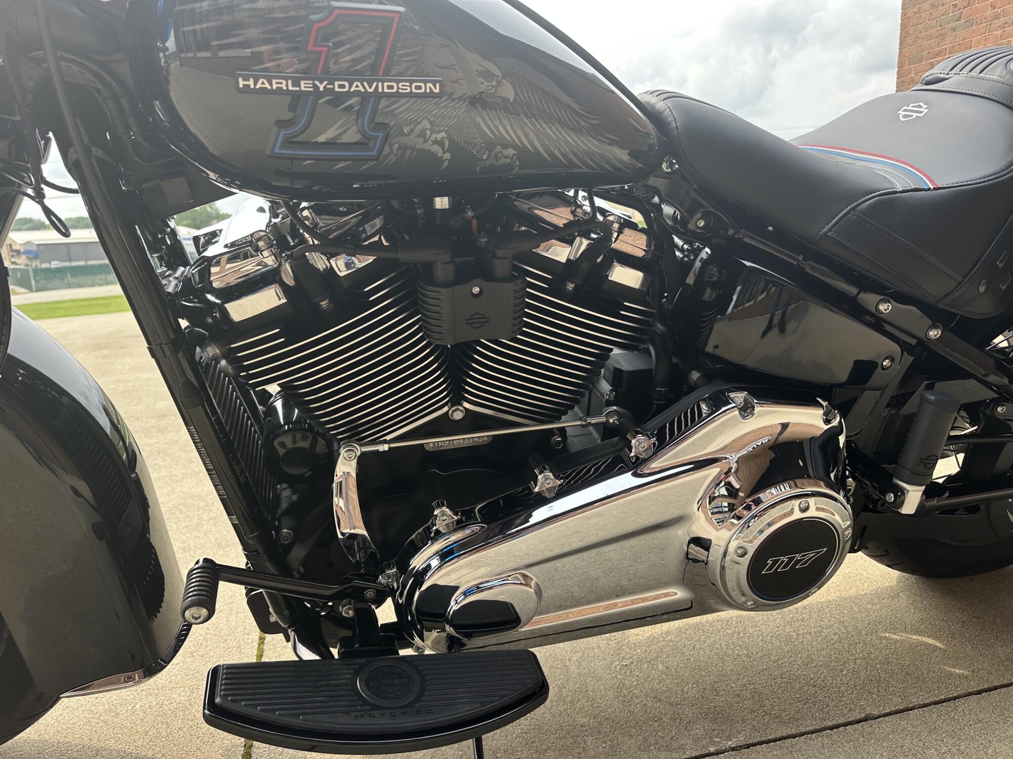 2026 Harley-Davidson Liberty Edition Heritage Classic FLHC, photo 12