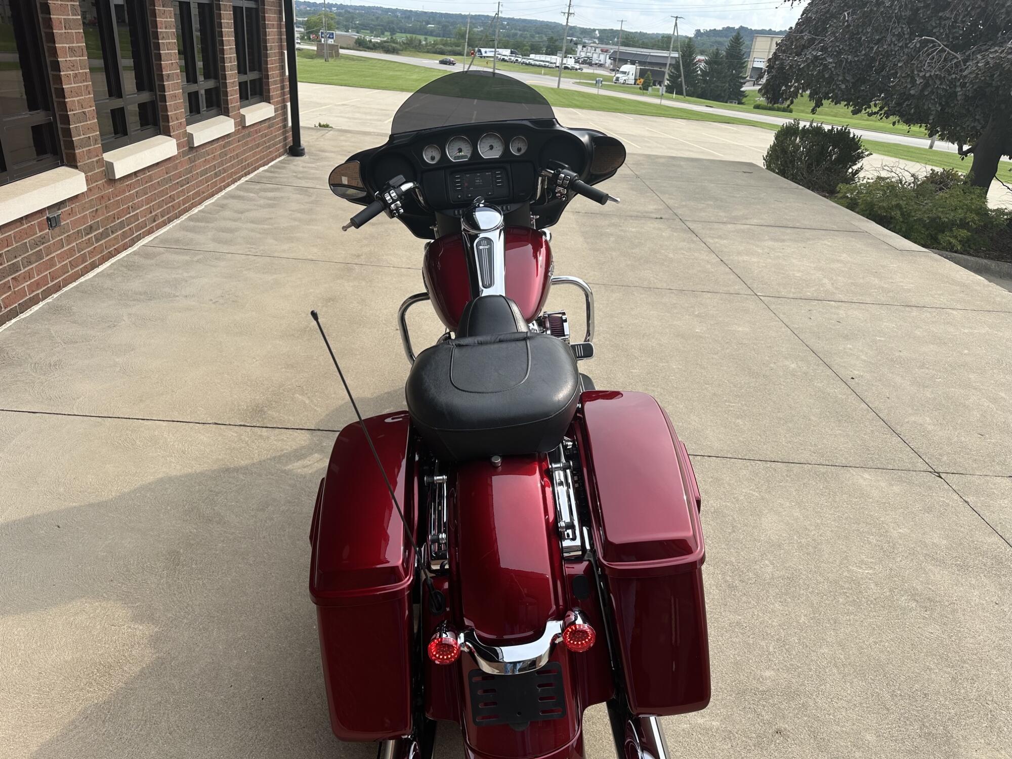 2017 Harley-Davidson Street Glide FLHX, photo 13