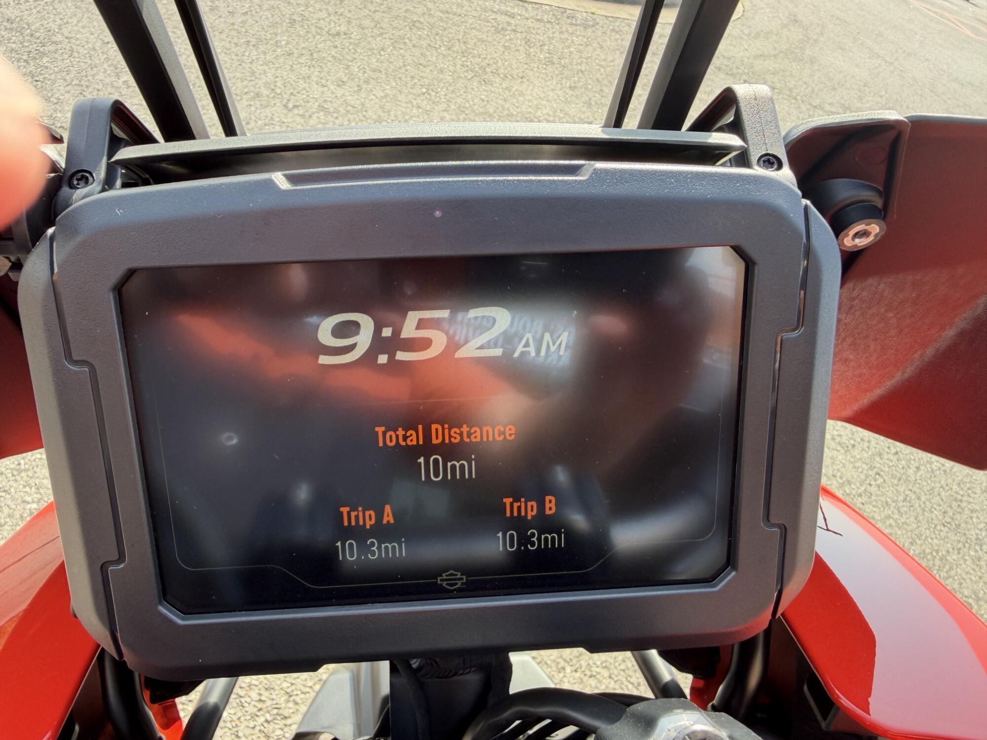 2026 Harley-Davidson® Pan America® 1250 Special Blood Orange, photo 10