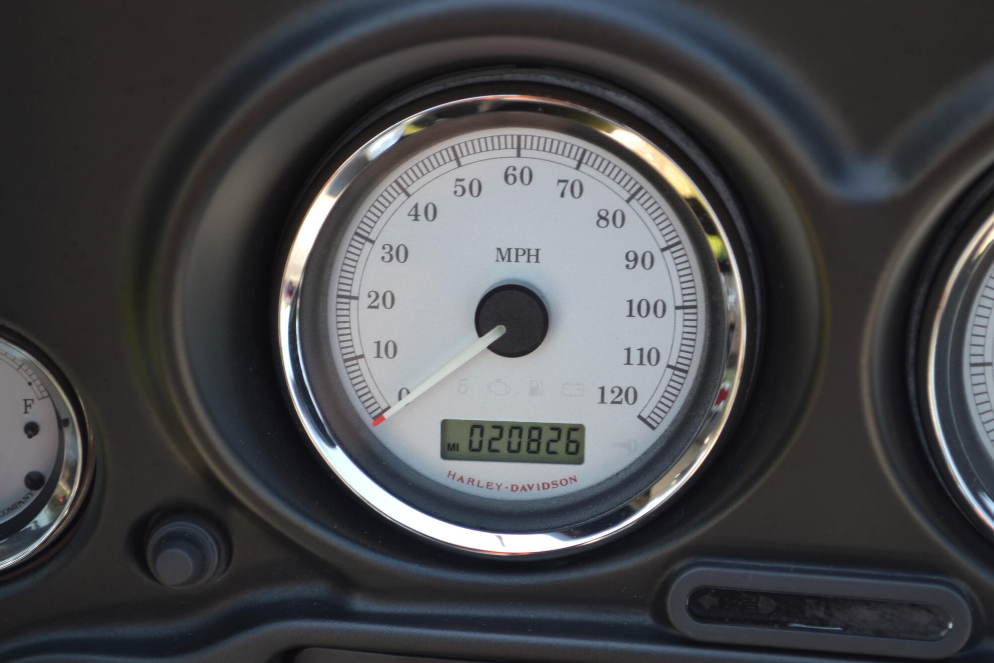 2010 Harley-Davidson® Street Glide® - FLHX, photo 12