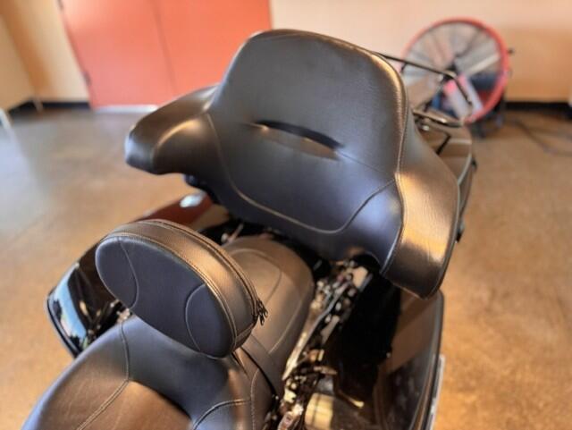 2022 Harley Davidson Road Glide® FLTRX, photo 6